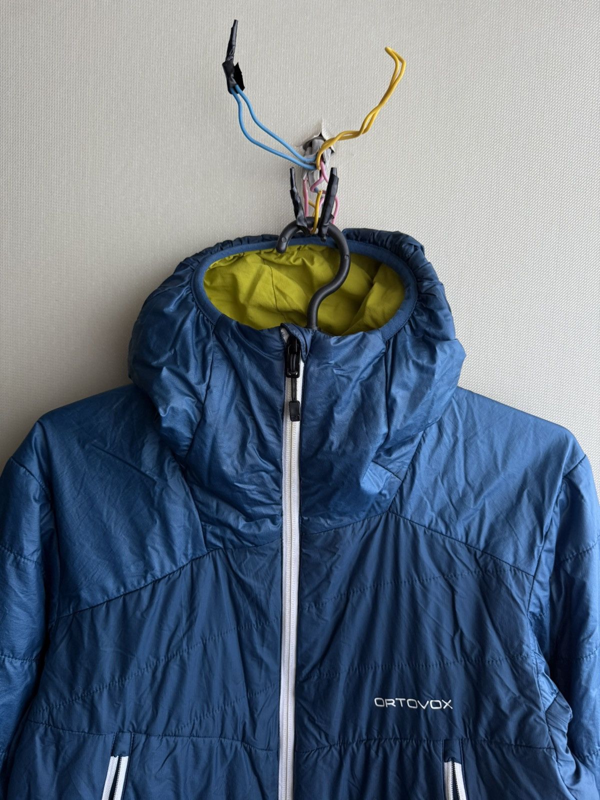 ORTOVOX Ortovox Blue Swisswool Zip Hooded Windbreaker Jacket Light Size US S / EU 44-46 / 1 - 4 Thumbnail