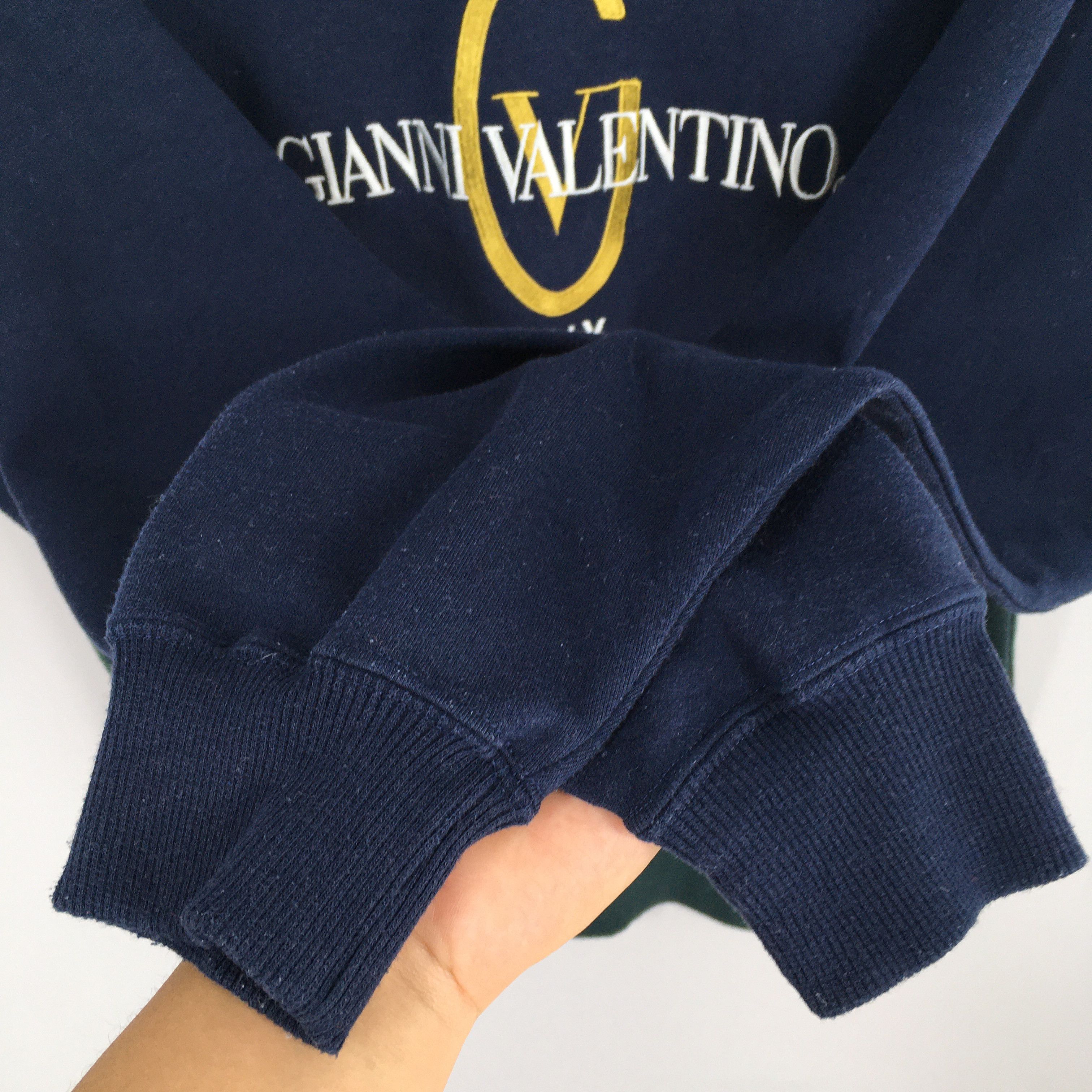 Giovanni Valentino Gianni Valentino Spell Out Embroidery Sweatshirt Large Size US L / EU 52-54 / 3 - 5 Thumbnail