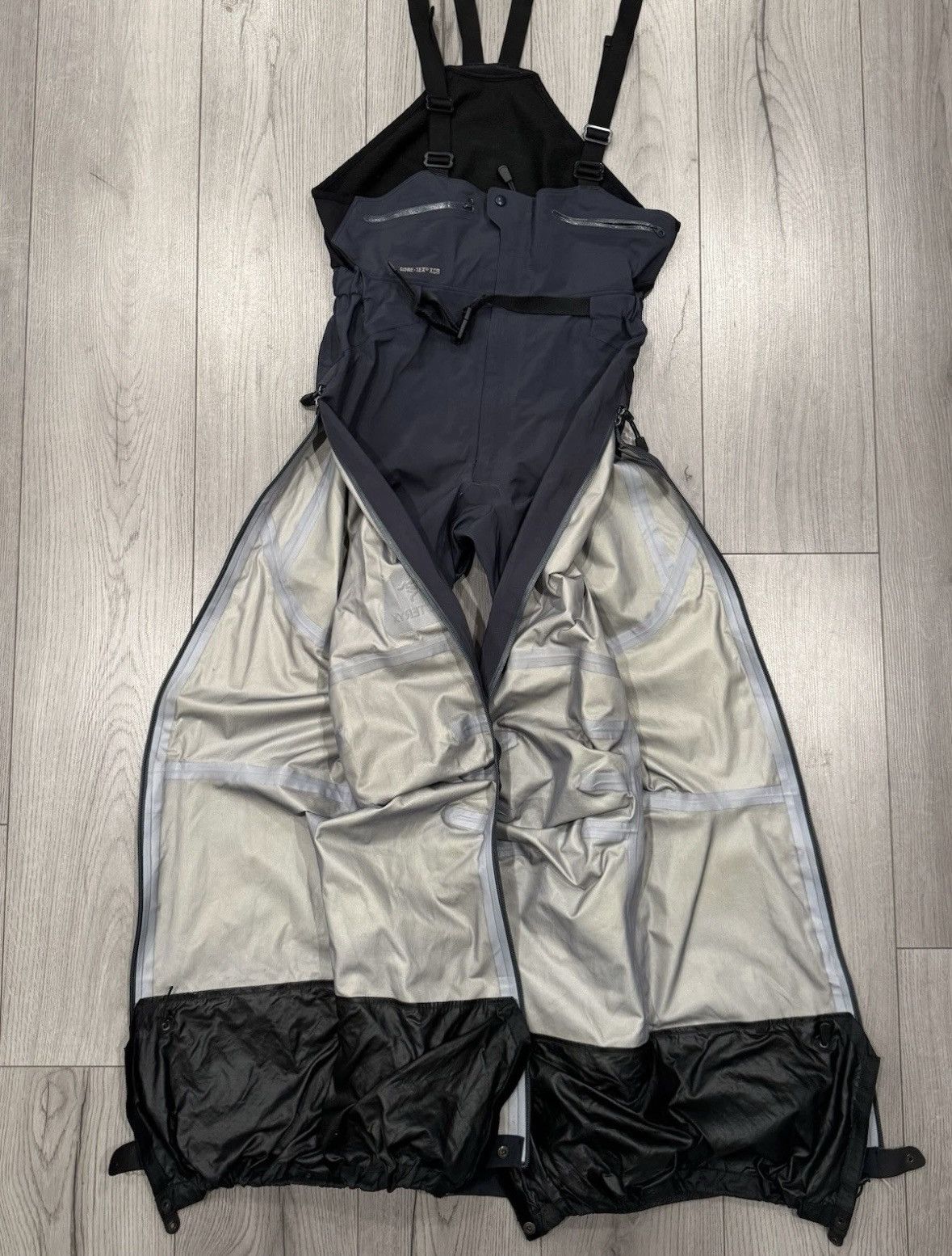 Arc'teryx Arc’teryx Bin Overalls Gore-Tex XCR Bib Mens Size Small Size US 30 / EU 46 - 8 Thumbnail