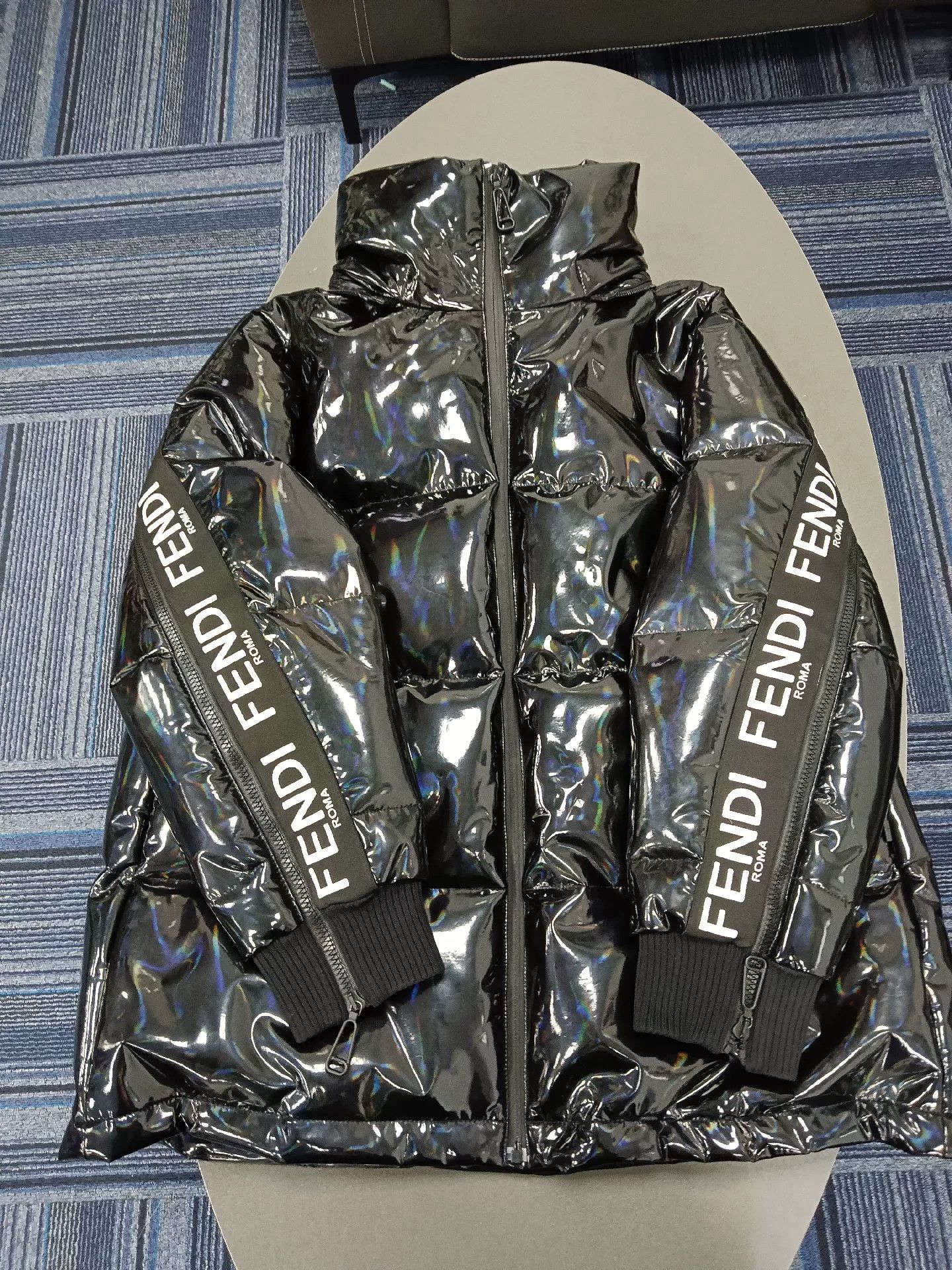 Fendi Fendi Black Logo Trim Puffer Jacket Size S / US 4 / IT 40 - 1 Thumbnail