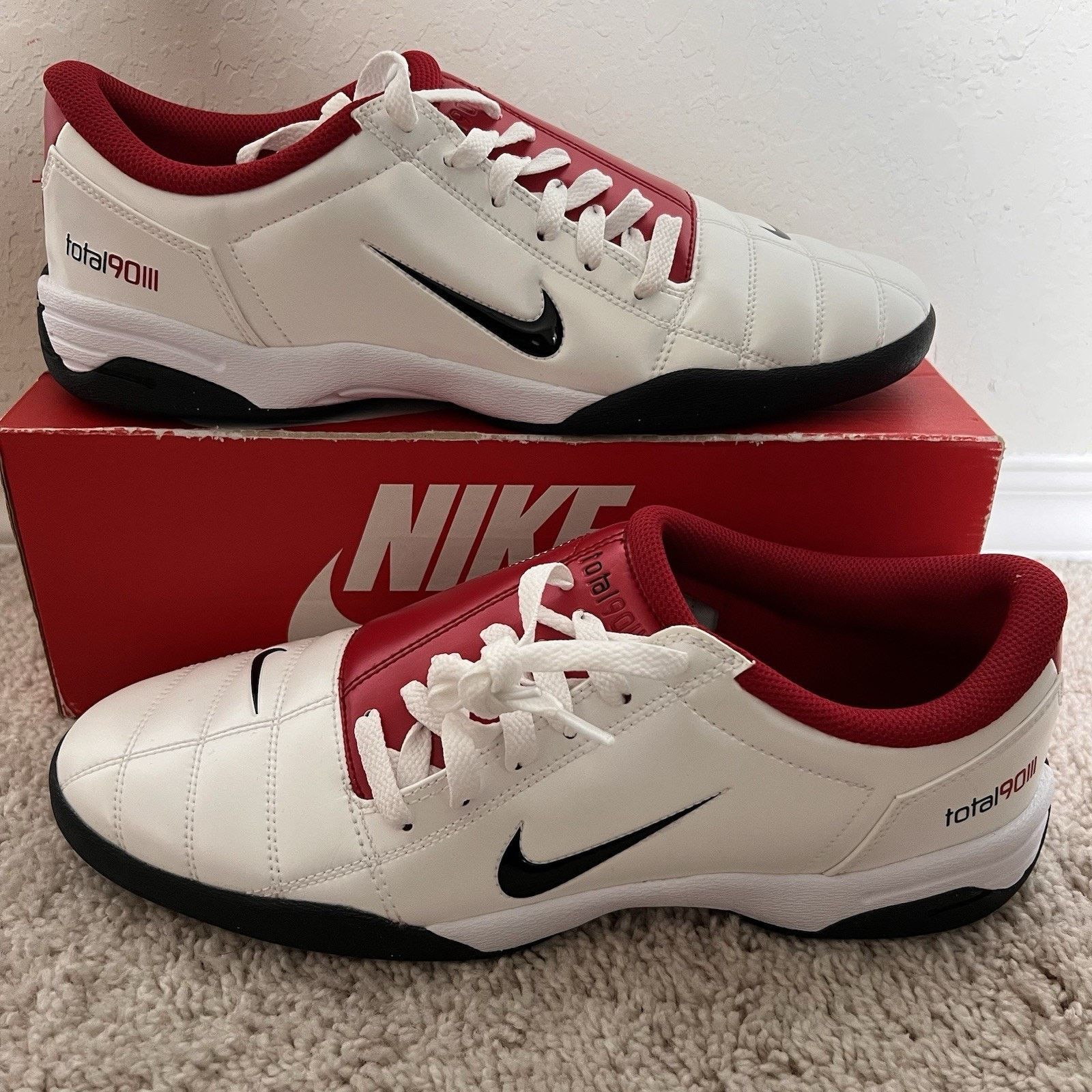 Nike Nike Total 90 White Black Gym Red HQ2851-100 Size 11.5 New Size US 11.5 / EU 44-45 - 1 Thumbnail