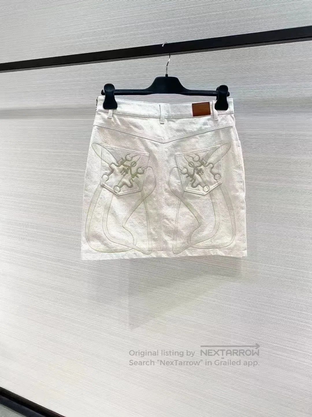 Hermes Hermes Embroidered Logo Skirt Size 36. Size US 36 / EU 52 - 2 Thumbnail
