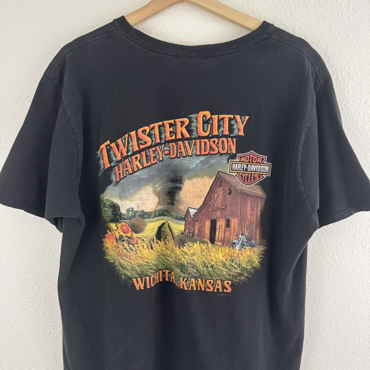 Harley Davidson HARLEY DAVIDSON Black Devil Biker Twister City Graphic Tee Size US XL / EU 56 / 4 - 8 Thumbnail