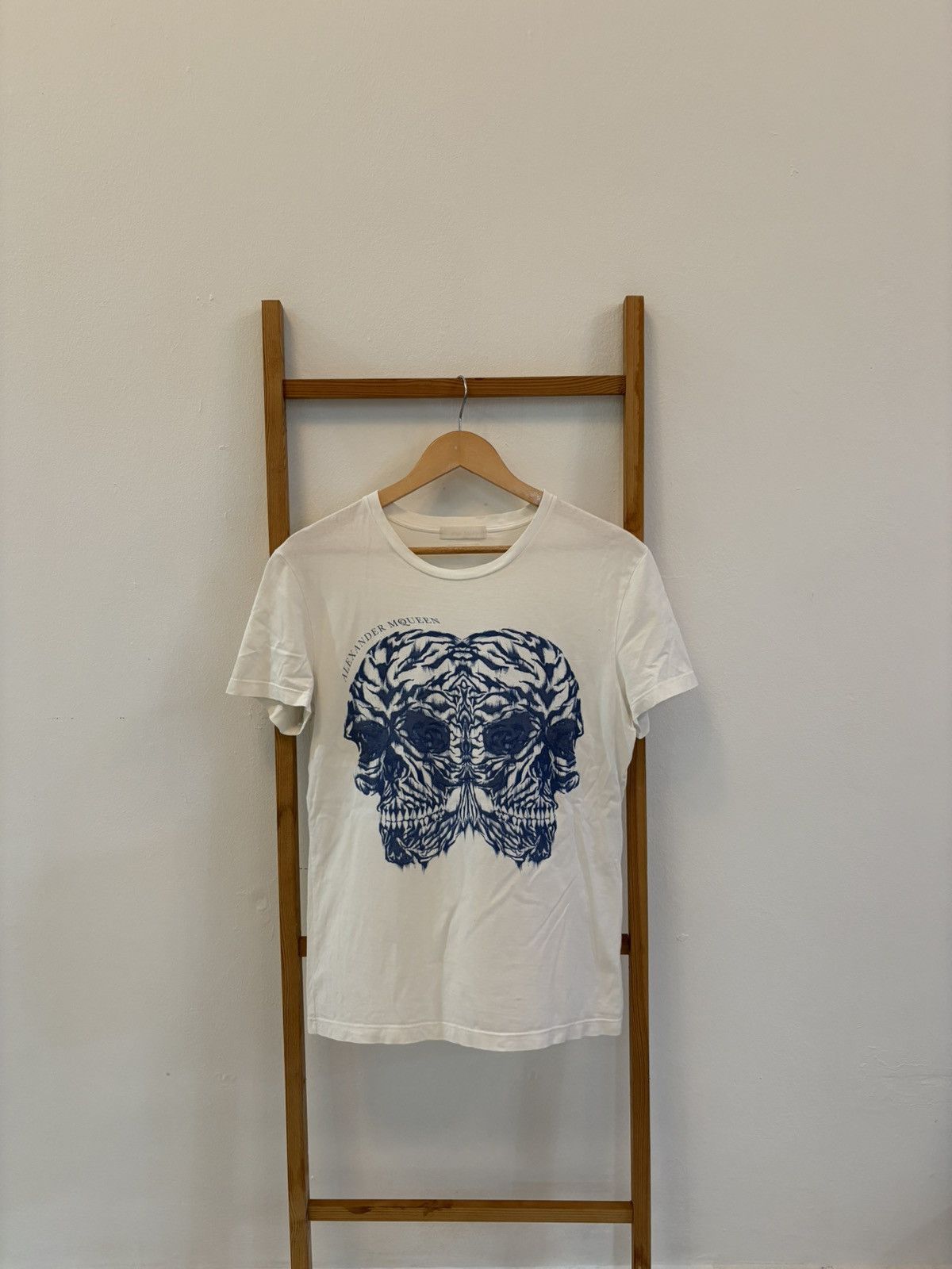 Alexander McQueen Alexander Mcqueen Skulls Logo Short Sleeve T-Shirt Size US S / EU 44-46 / 1 - 2 Thumbnail