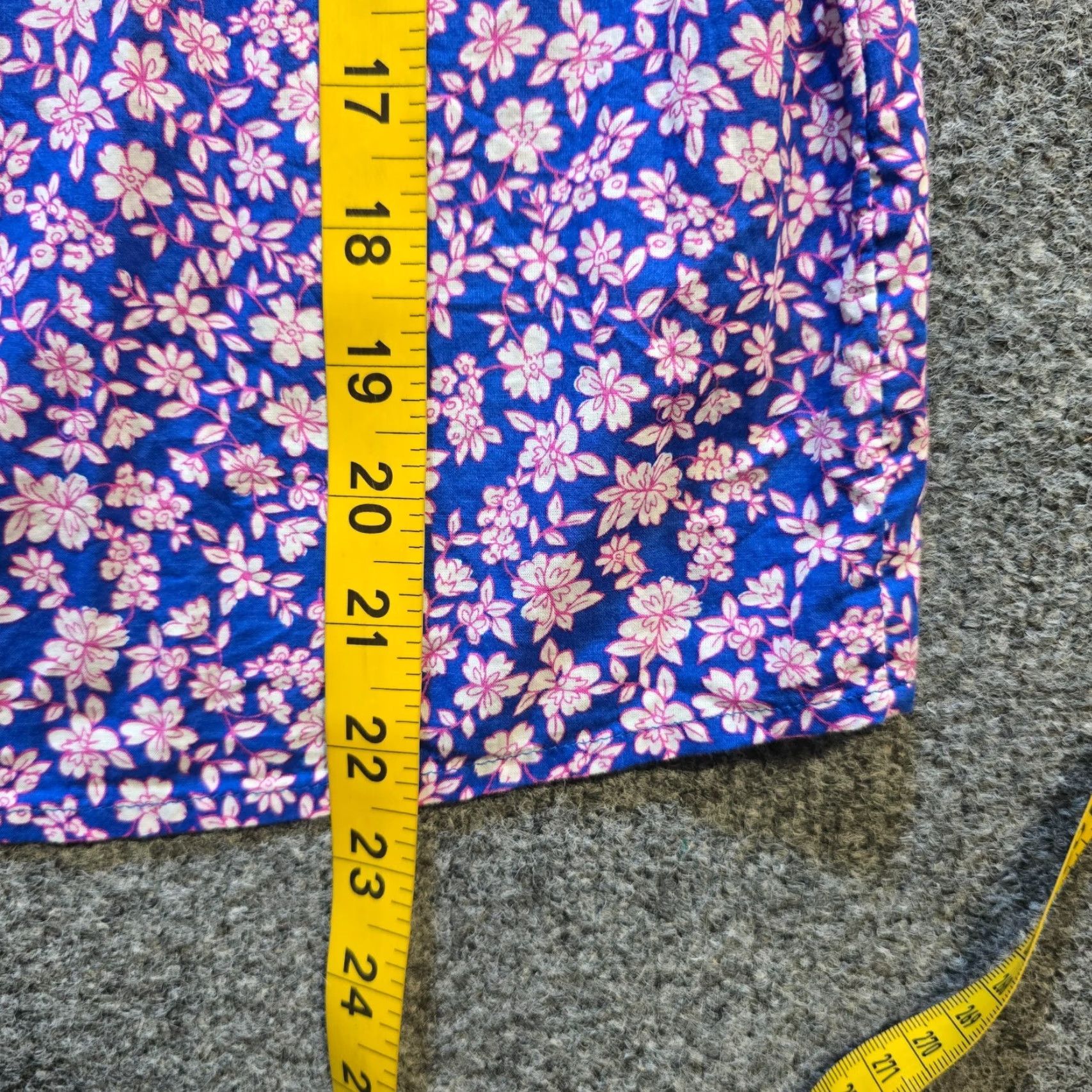 J.Crew J.CREW Blouse Shirt Womens Petite Small Floral Blue Pink Long Sleeve Preppy Career Casual Size S / US 4 / IT 40 - 6 Thumbnail