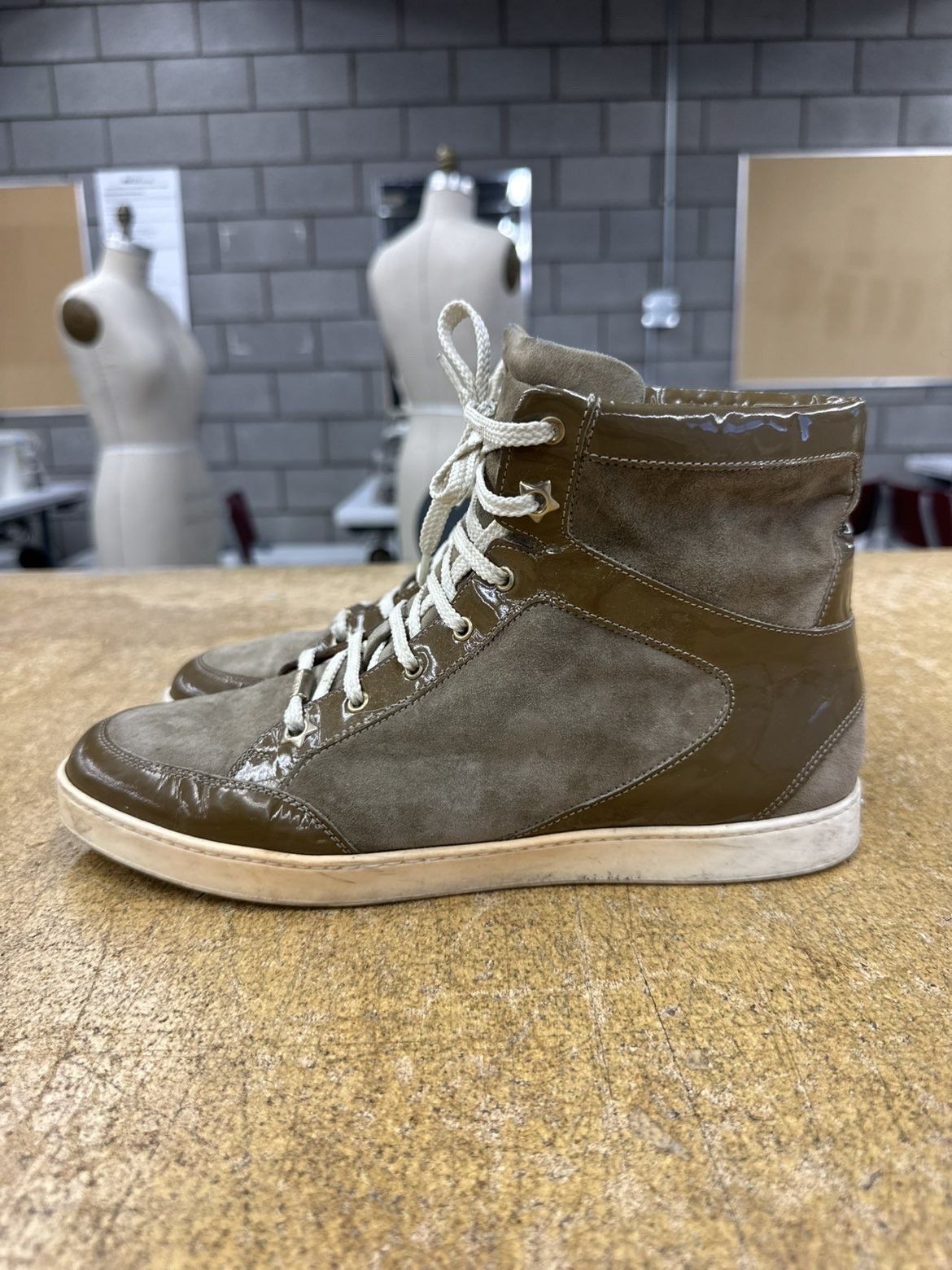 Jimmy Choo Jimmy Choo Suede Hi-Top Sneakers Size US 7 / EU 40 - 2 Thumbnail