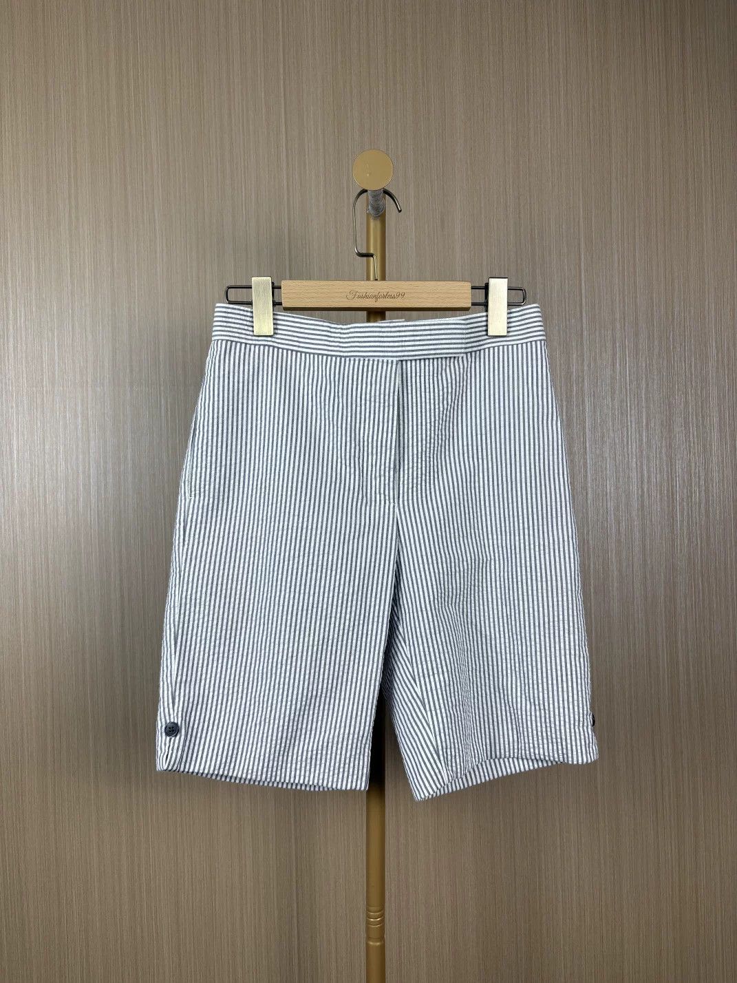 Thom Browne thom browne white gray striped shorts 38 Size US 38 / EU 54 - 1 Thumbnail