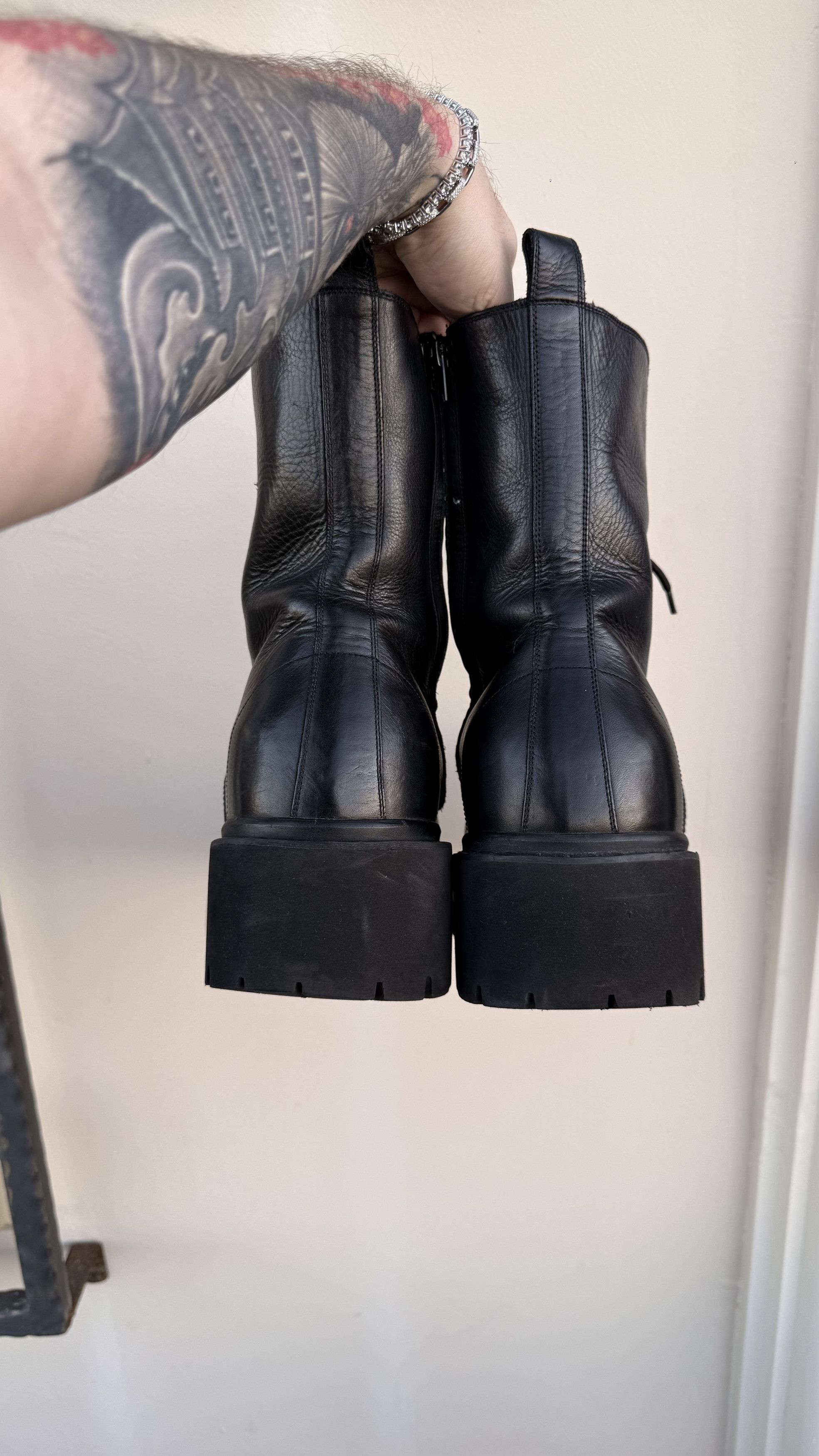 Balenciaga STOMPERS Balenciaga Boots !!! Size 8.5 They RUN BIG!!! Size US 7 / EU 40 - 4 Thumbnail