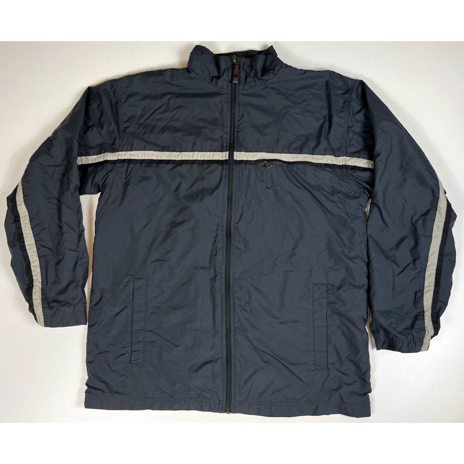 Nike VINTAGE Nike Men’s Jacket Windbreaker Full Zip Lined Pockets Size L Gray/ Silver Tag 90s Mens Size US L / EU 52-54 / 3 - 3 Thumbnail