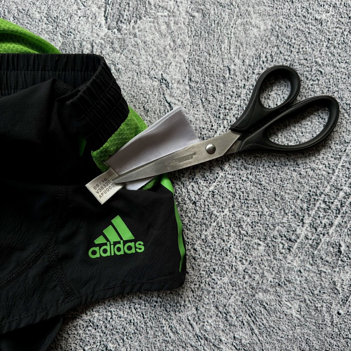 Adidas Vintage Women’s Shorts Adidas Black Size: M/L Size 31" - 7 Thumbnail