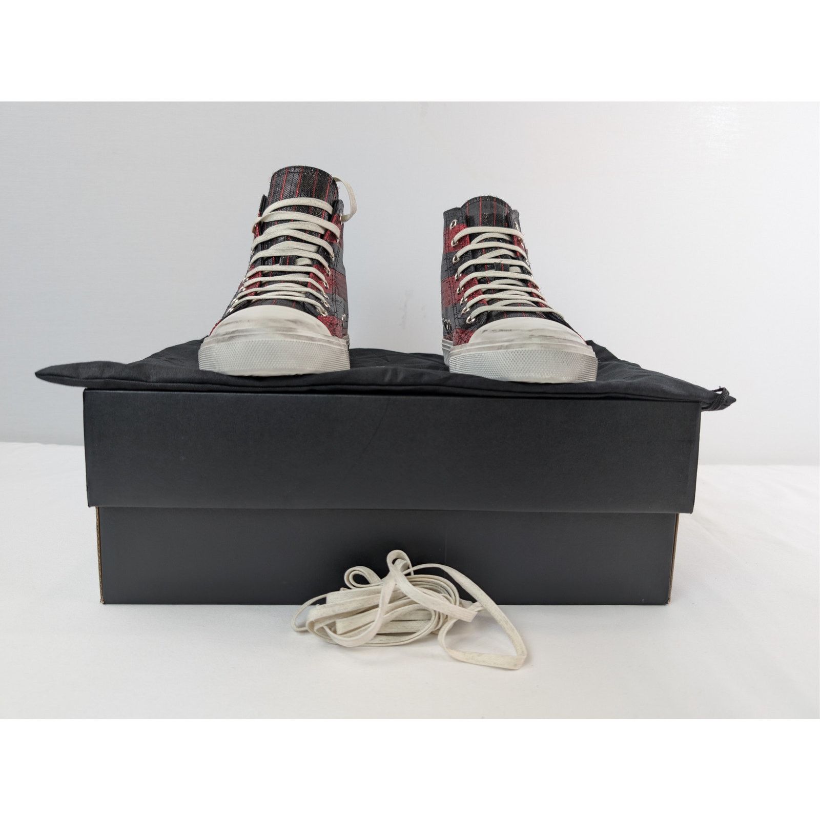 Saint Laurent Paris o1rshd1 Bedford Di Patch High-Top Sneakers in Red / Black Size US 7 / EU 40 - 15 Thumbnail