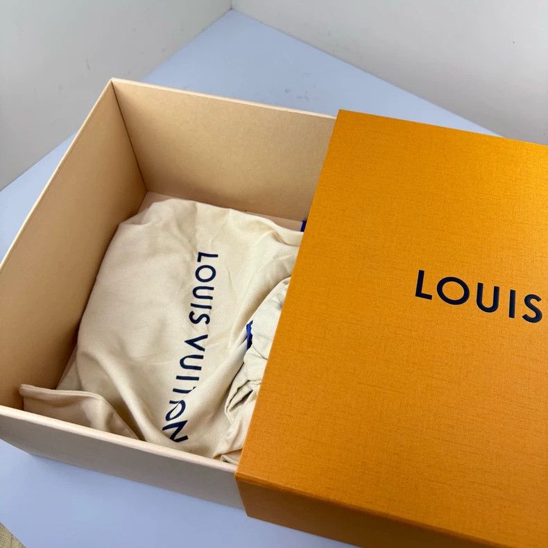 Louis Vuitton Louis Vuitton Black and green print Trainer casual shoes Size US 9 / EU 42 - 7 Thumbnail