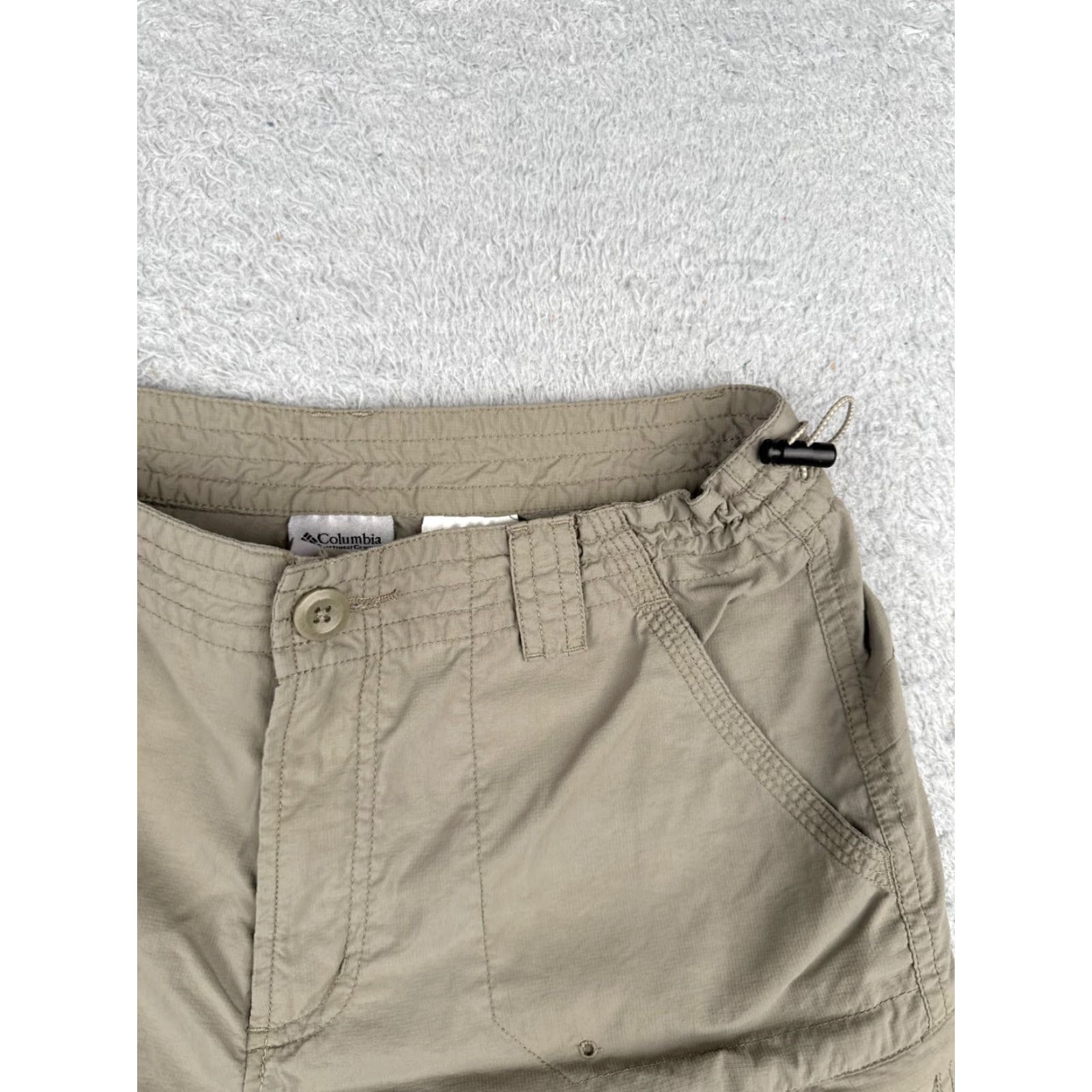 Vintage Columbia Shorts Women Medium Beige 8 Cargo Packable Titanium Adjustable Waist Size 32" / US 10 / IT 46 - 6 Thumbnail