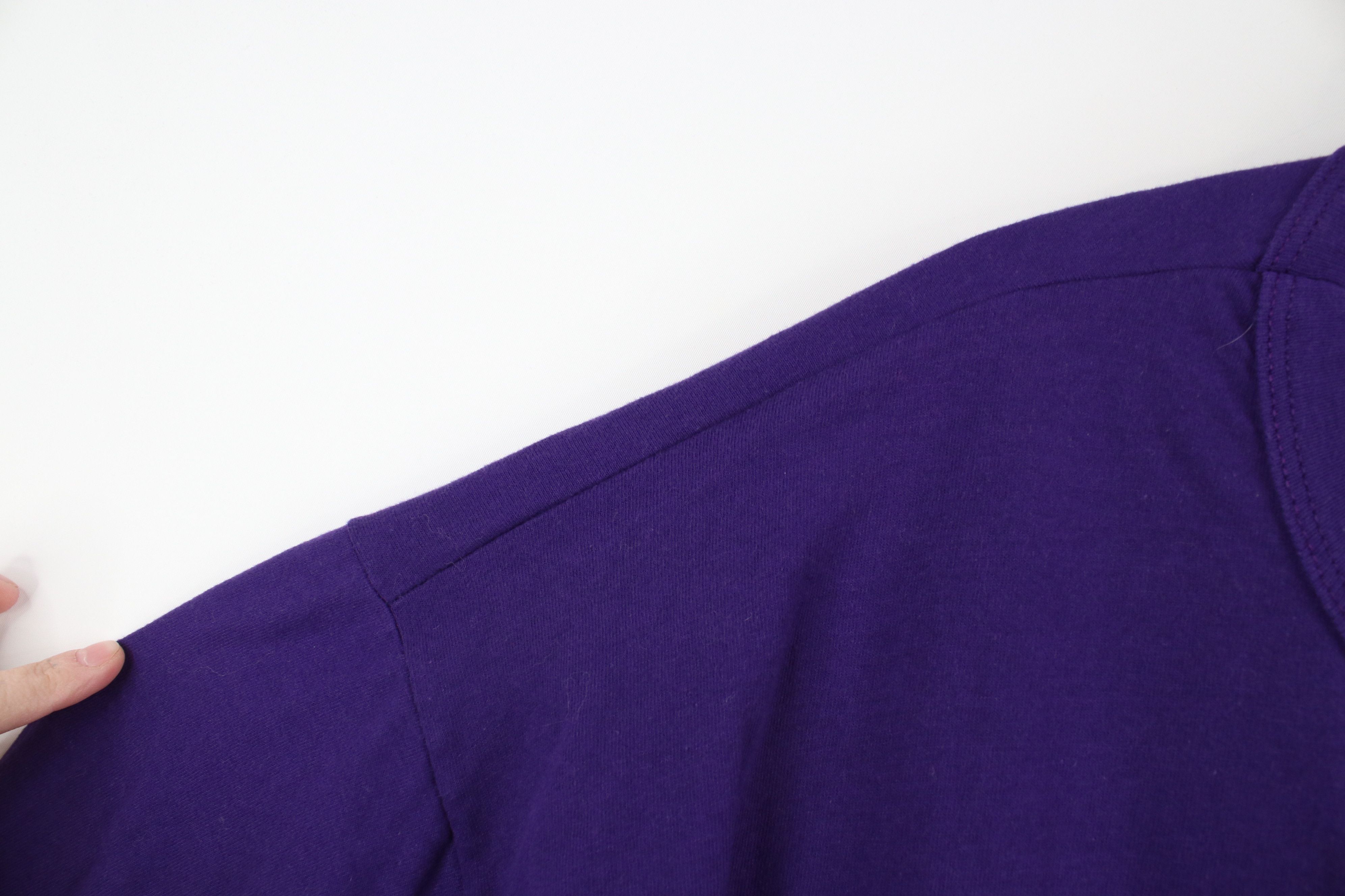 Russell Athletic × Vintage Vintage 90s Russell Athletic University Volleyball T-Shirt Size US XL / EU 56 / 4 - 7 Thumbnail