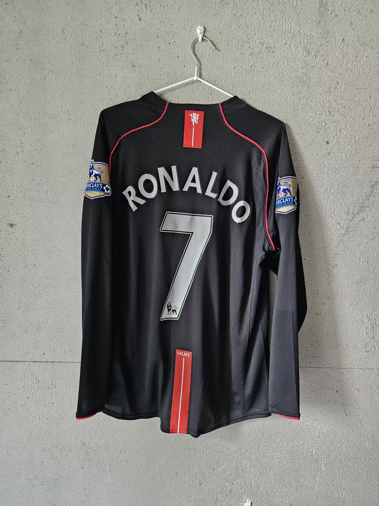 Other 2008 MUFC #7 C Ronaldo Jersey Black Size US S / EU 44-46 / 1 - 1 Thumbnail