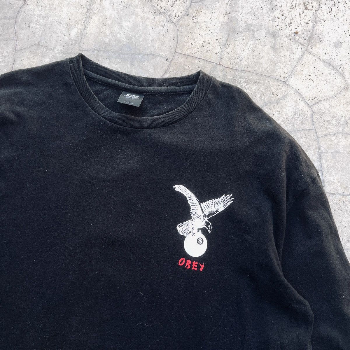 Obey × Shepard Fairey Obey worldwide death from above crazy backhit design tshirt Size US L / EU 52-54 / 3 - 7 Thumbnail