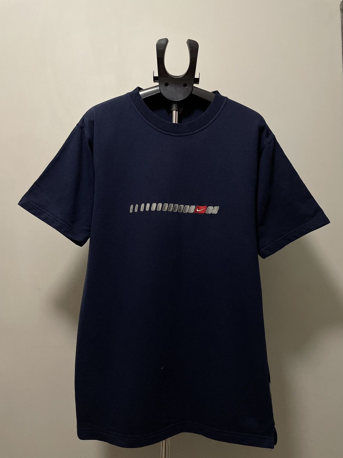 Nike × Vintage Nike Y2K Vintage Big Swoosh T Shirt Size US L / EU 52-54 / 3 - 1 Thumbnail
