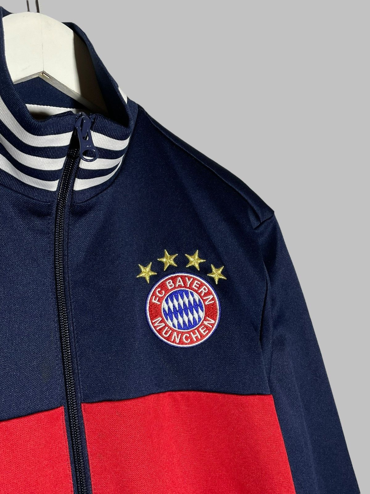 Adidas Bayern Munich Adidas 2017 3 Stripes Football Track Top Size US M / EU 48-50 / 2 - 4 Thumbnail