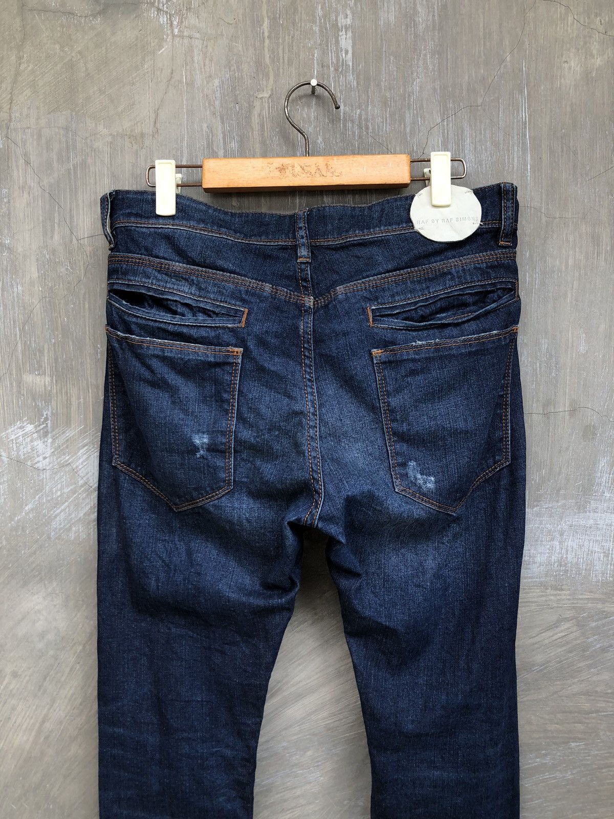 Designer Raf By Raf Simons Distressed Denim Size US 32 / EU 48 - 9 Thumbnail