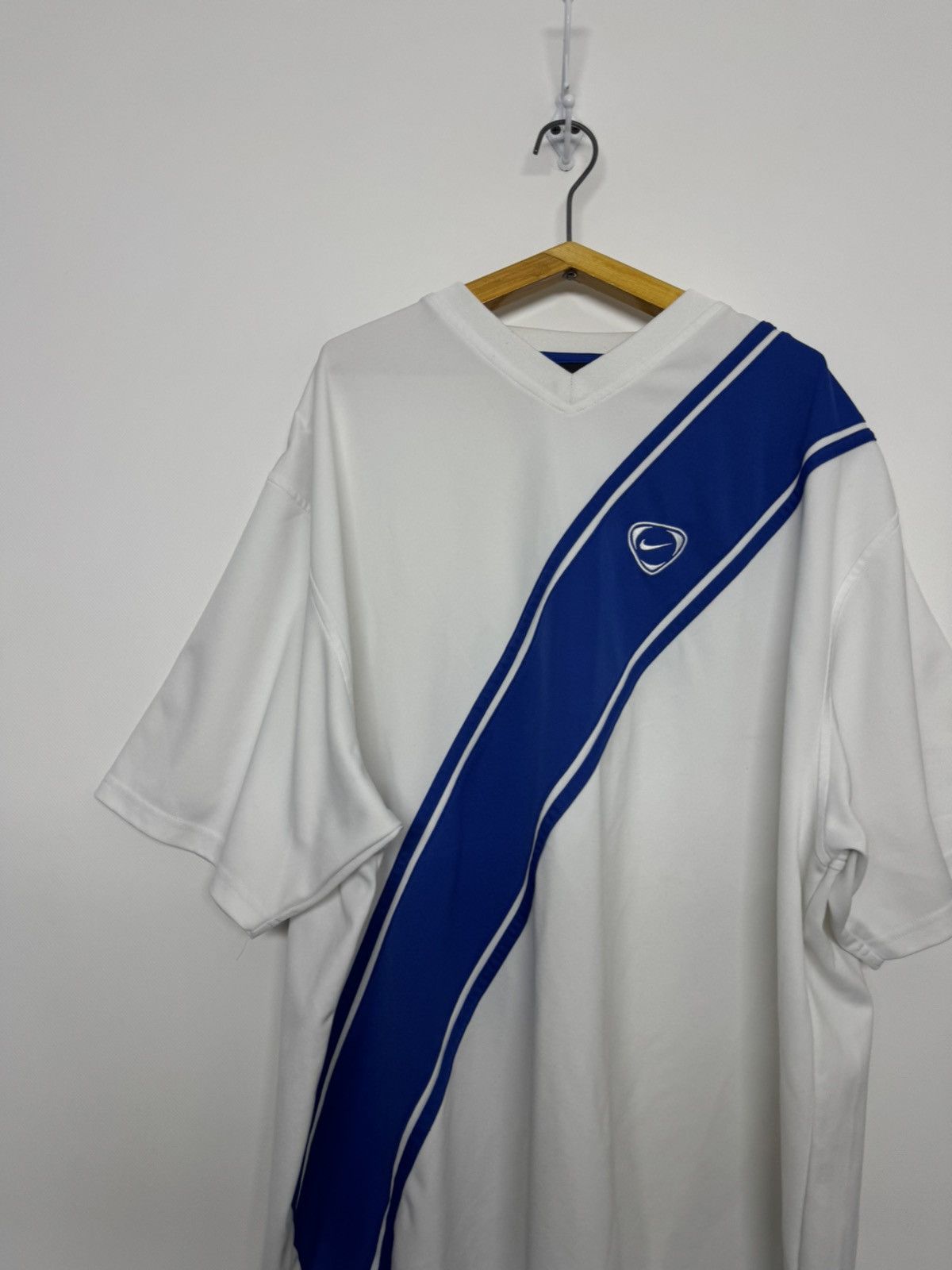 Nike Nike Vintage Top Diagonal Stripe NikeFit Football Perforated Size US XXL / EU 58 / 5 - 6 Thumbnail