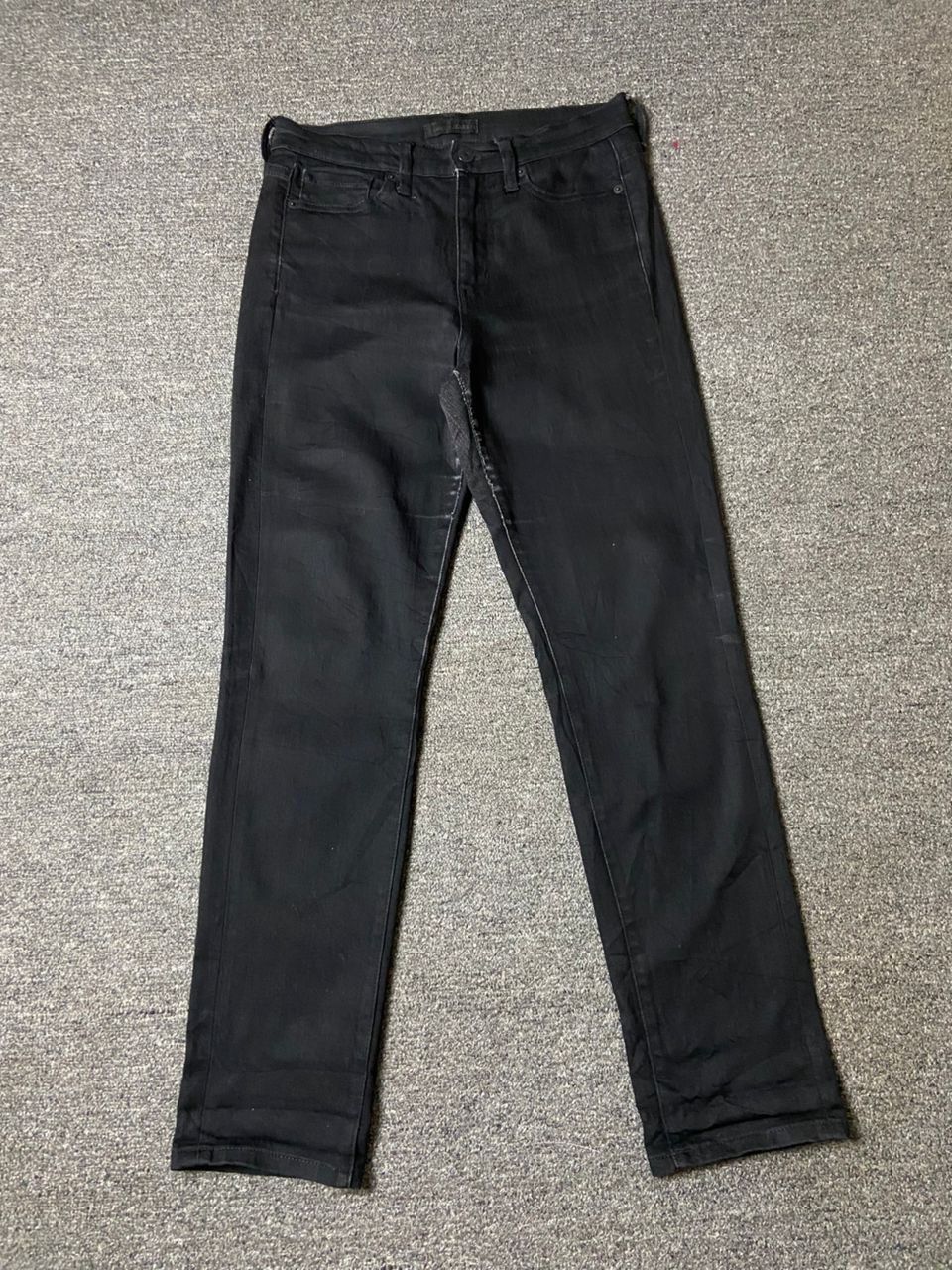 Uniqlo Uniqlo Brand Skinny Fit Straight Style Jeans (175) Size US 27 - 1 Thumbnail