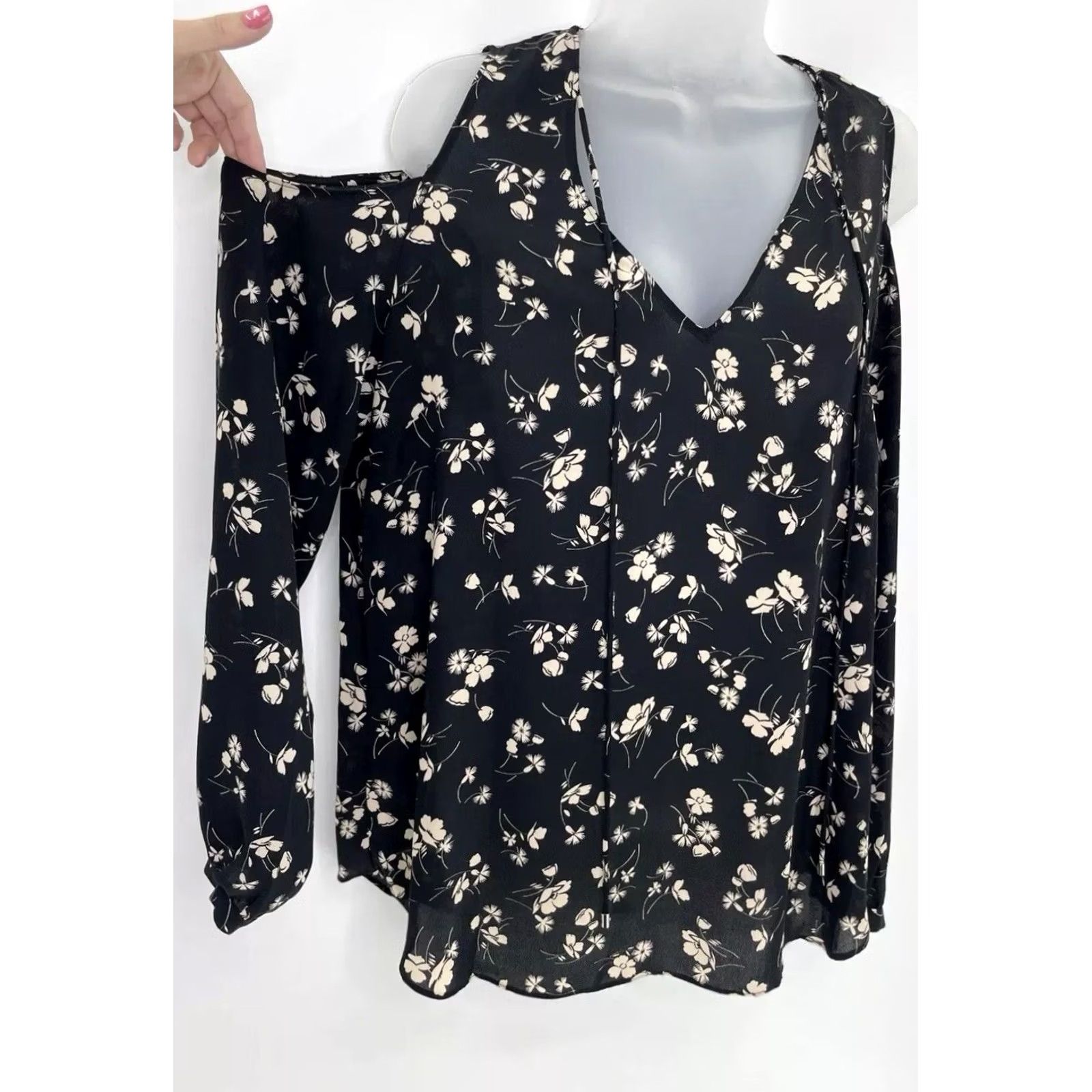 Ralph Lauren Lauren Ralph Lauren Chalsie Black Floral Print Blouse Cold Shoulder Top Size PL Size L / US 10 / IT 46 - 2 Thumbnail