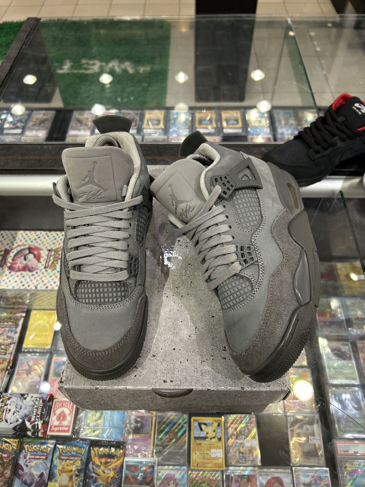 Jordan Brand Jordan 4 wet cement Size US 5 / EU 37 - 1 Thumbnail