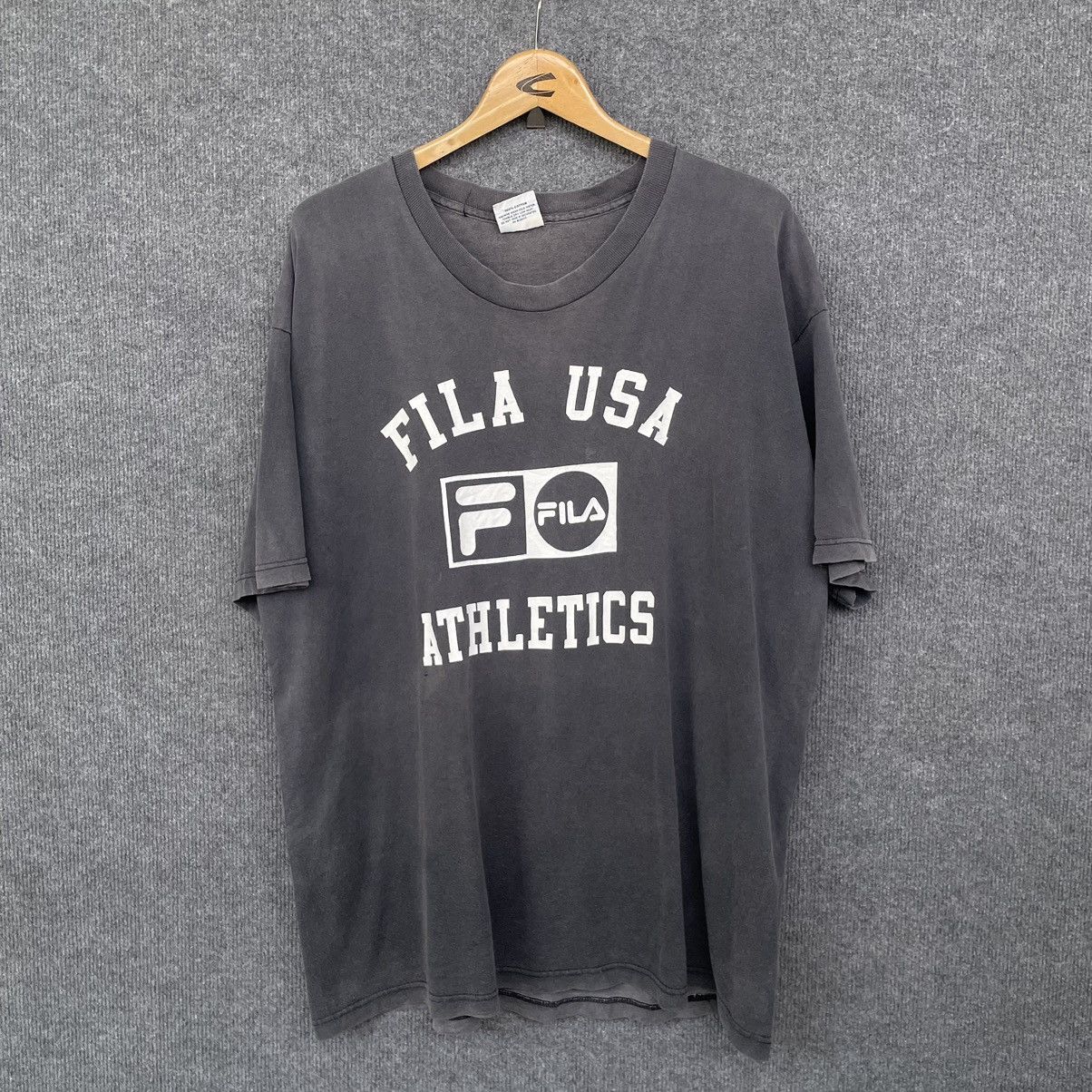 Fila × Vintage Vintage 1990s Fila Big Logo Sunfaded T Shirt Size US XL / EU 56 / 4 - 1 Thumbnail