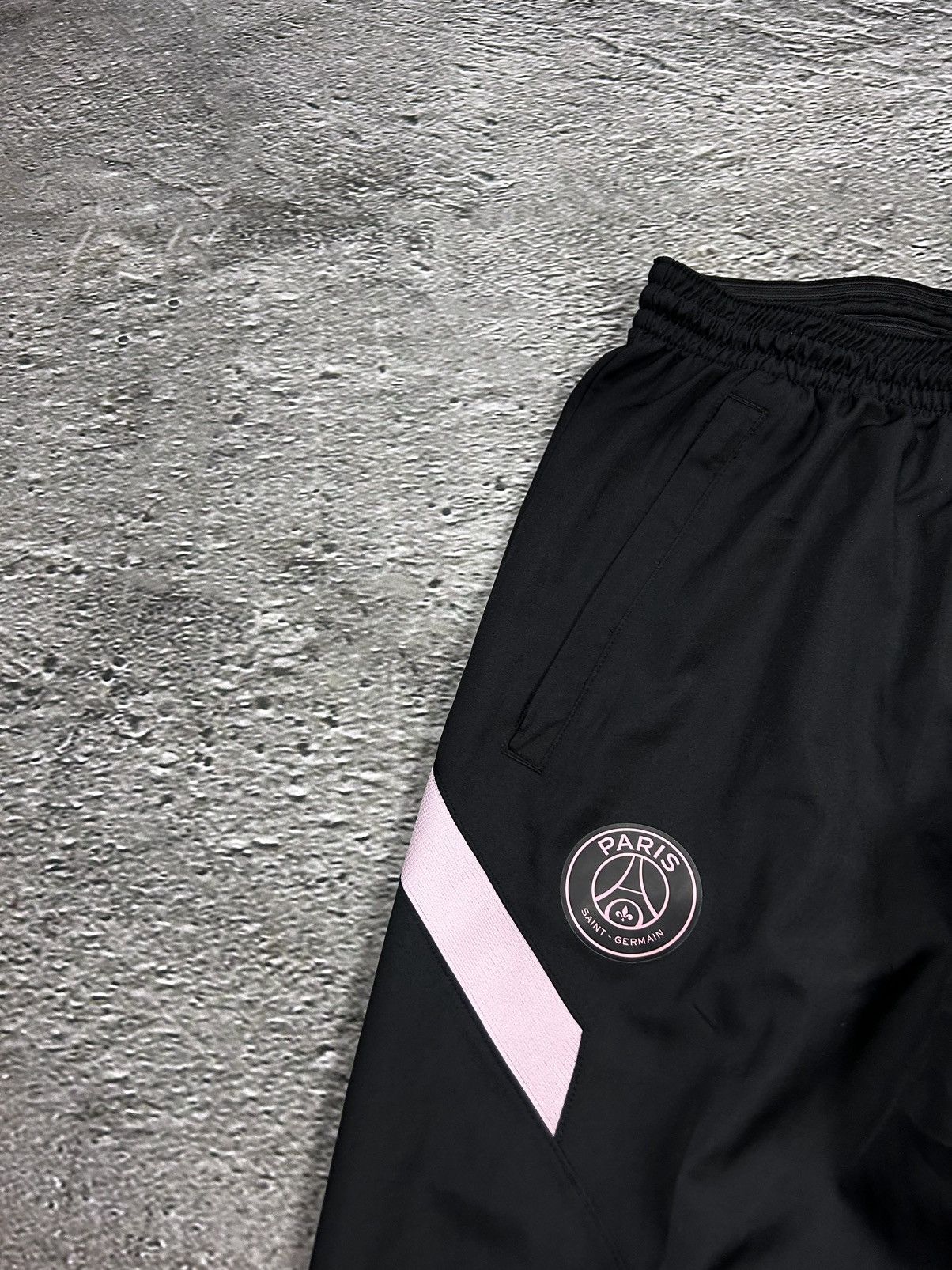 Nike PSG Nike nylon black track pants small swoosh drill Y2K Size US 28 / EU 44 - 3 Thumbnail
