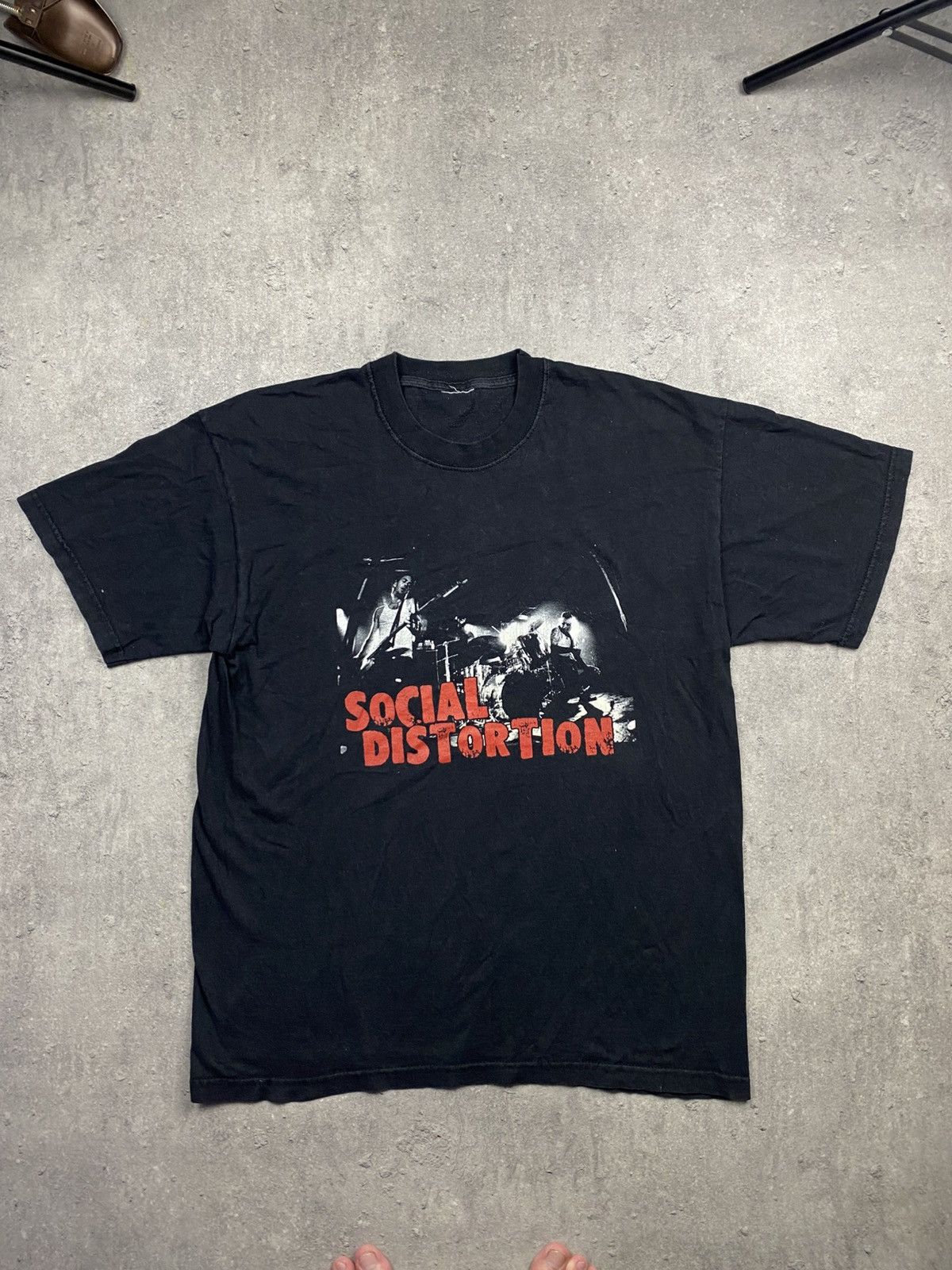 Band Tees × Vintage T-shirt vintage Social Distortion 90’s rare rock streetwear Size US L / EU 52-54 / 3 - 1 Thumbnail