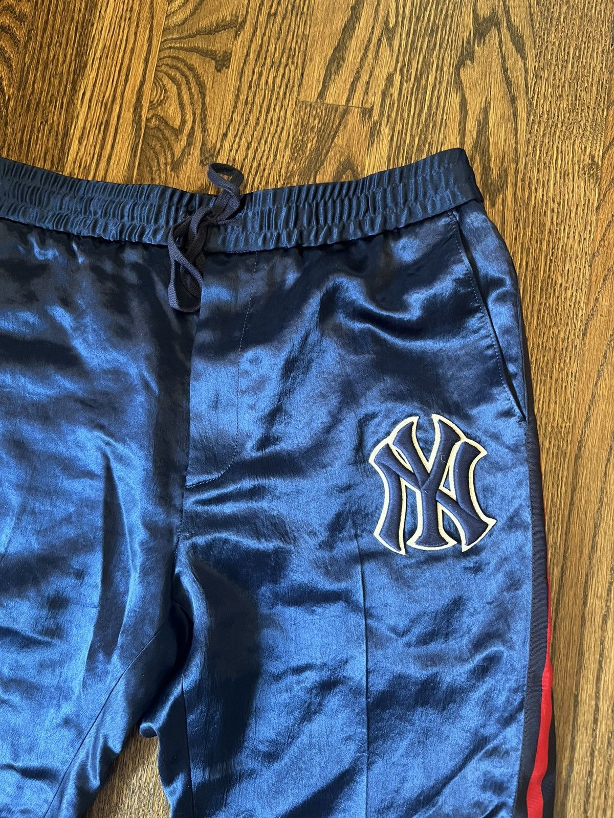Gucci MLB x Gucci Yankees Silk Pants Size US 32 / EU 48 - 2 Thumbnail