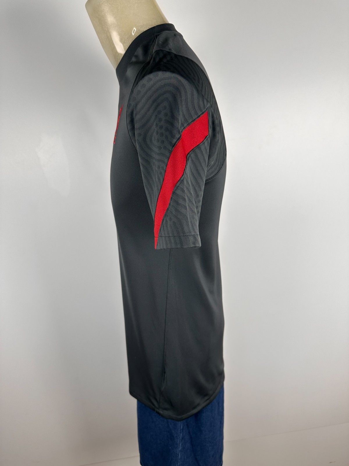 Nike Liverpool 2021 Training Football Shirt Soccer Jersey Nike M Size US M / EU 48-50 / 2 - 4 Thumbnail