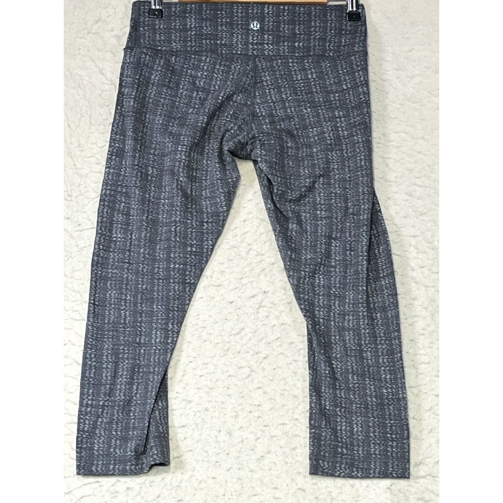 Lululemon Lululemon Leggings Cropped Women M Gray Ziggy Print Activewear Yoga Size M Size 32" / US 10 / IT 46 - 2 Thumbnail