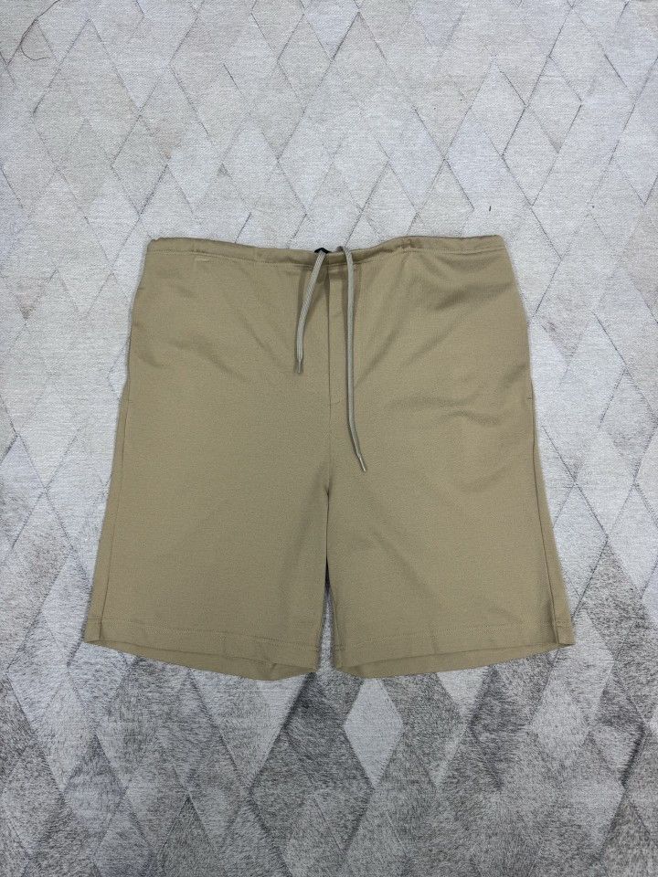 Prada Prada Logo Patch Shorts Size L Size US 34 / EU 50 - 1 Thumbnail