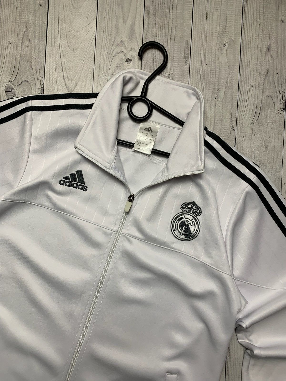 Vintage Vintage adidas Real Madrid soccer track jacket size L Size US L / EU 52-54 / 3 - 2 Thumbnail