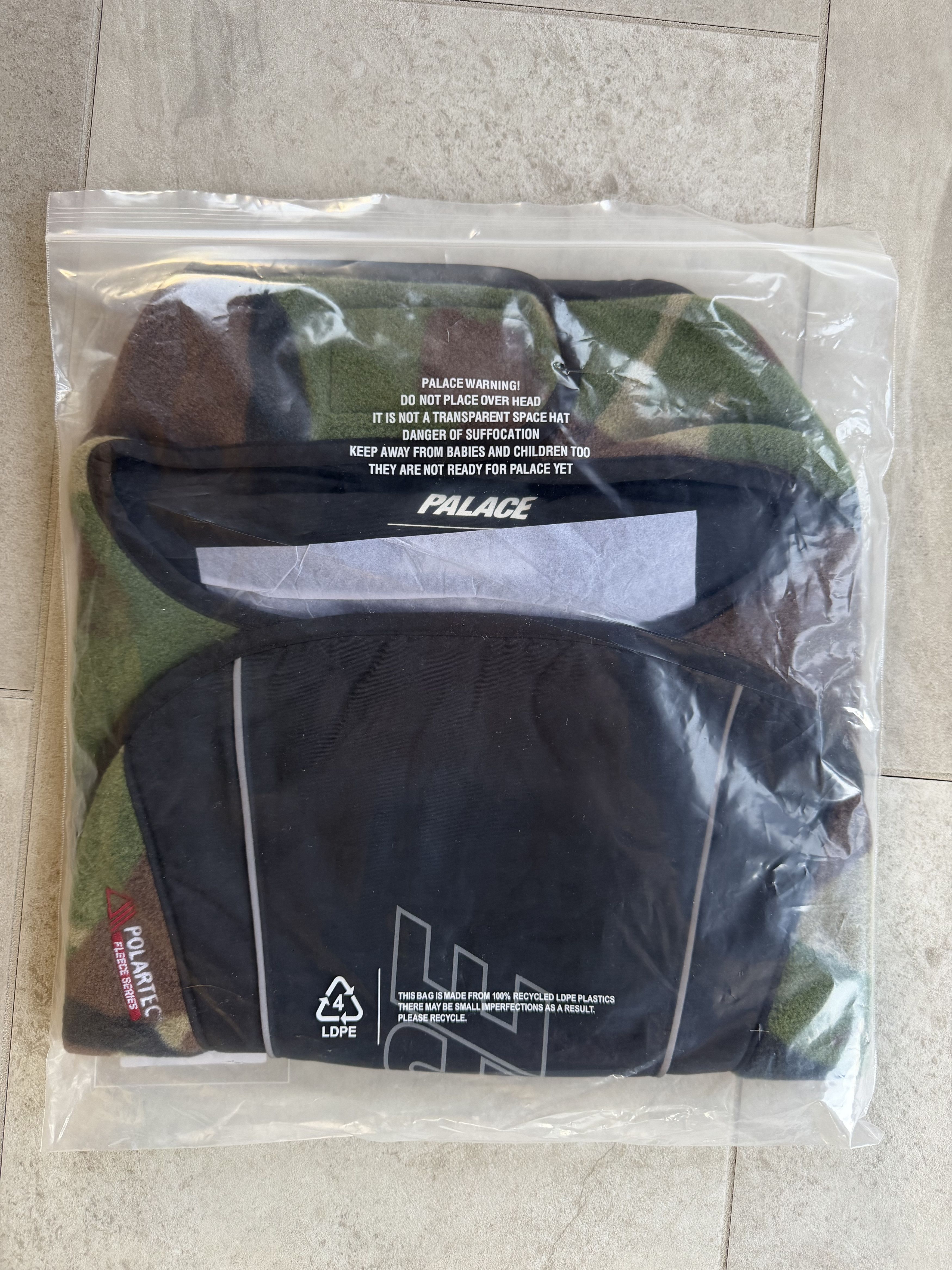 Palace Palace Skateboards Polartec Dog Jacket in Camo Size ONE SIZE - 3 Thumbnail