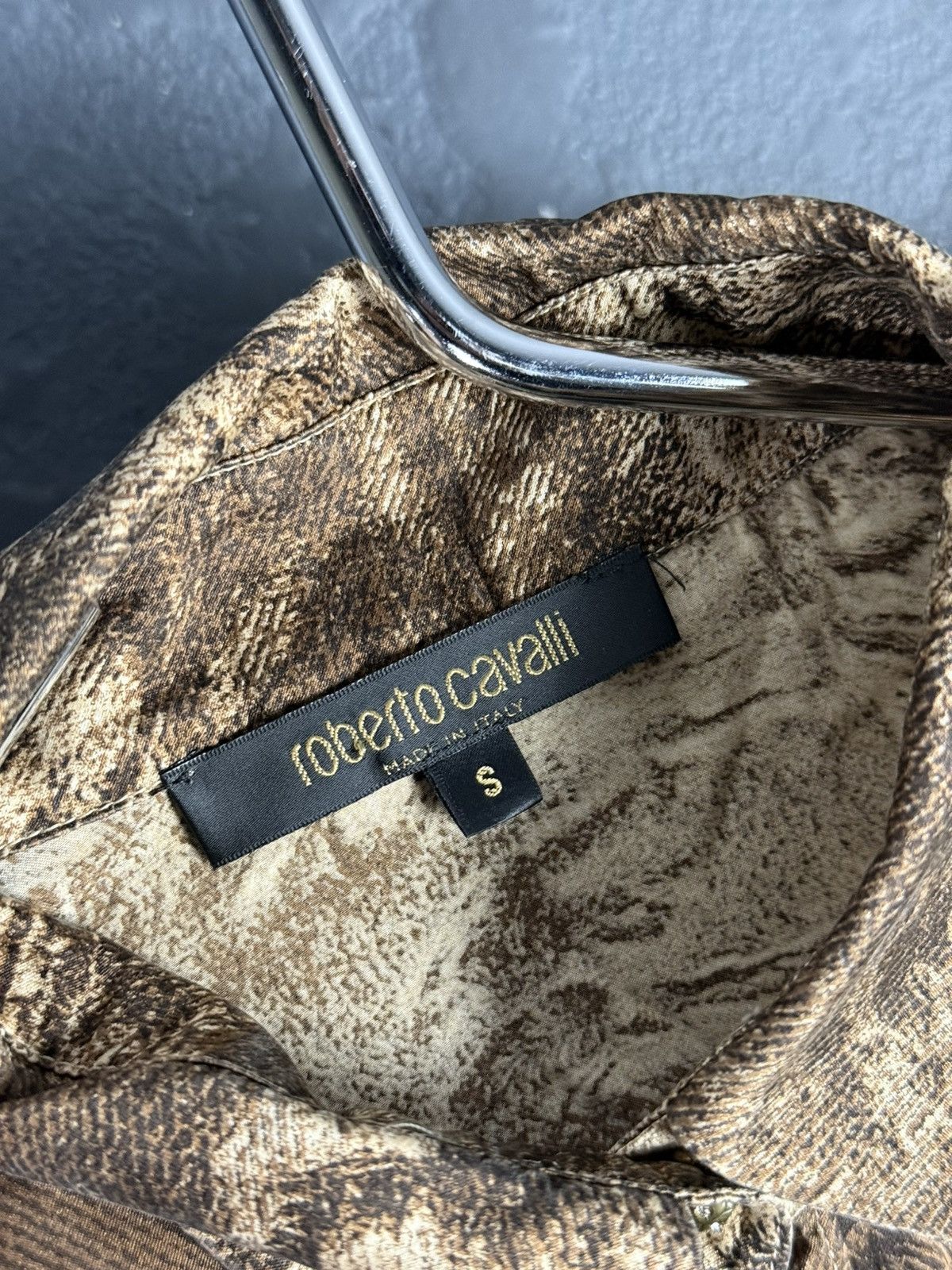 Roberto Cavalli VTG Roberto Cavalli Silk Snakeskin Print Long Sleeve Button Size S / US 4 / IT 40 - 8 Thumbnail