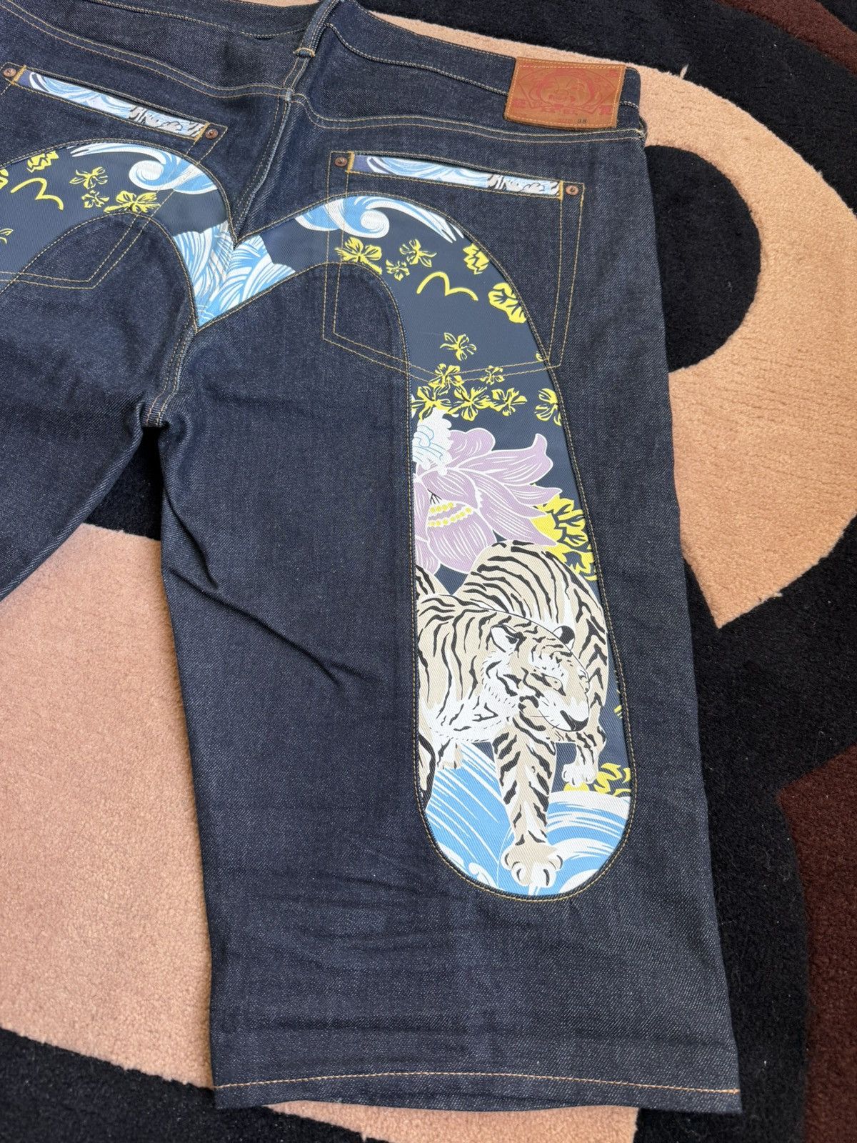Evisu EVISU tiger in the mountains daicock denim shorts！size：38 Size US 38 / EU 54 - 6 Thumbnail