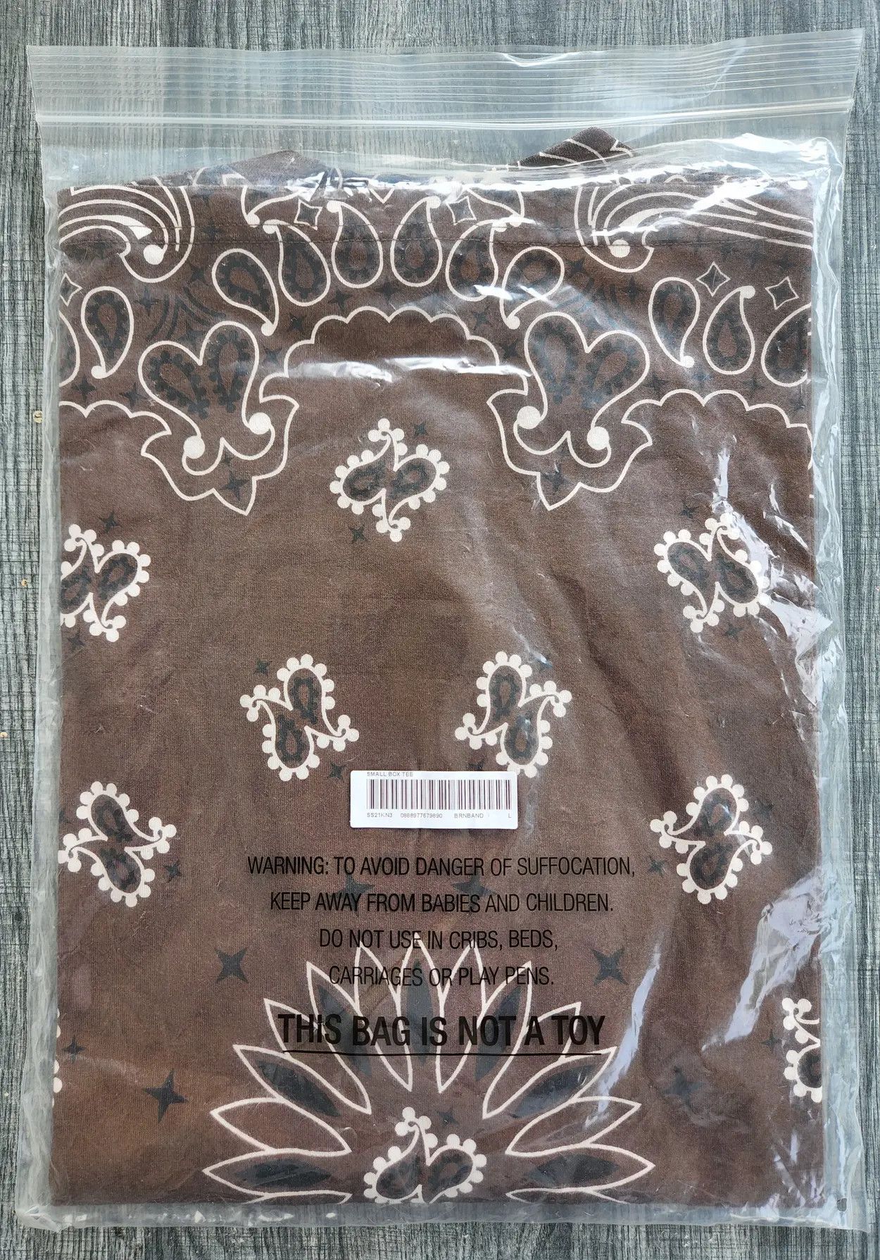Supreme small box logo bandana tee Size US L / EU 52-54 / 3 - 2 Thumbnail