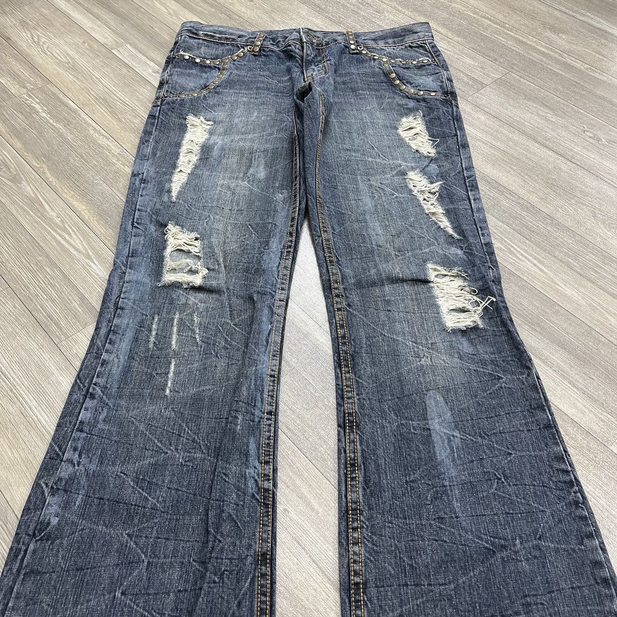 semanticdesign Y2K Semanticdesign Studded Distressed Flared Jeans BootCut Size US 31 - 2 Thumbnail