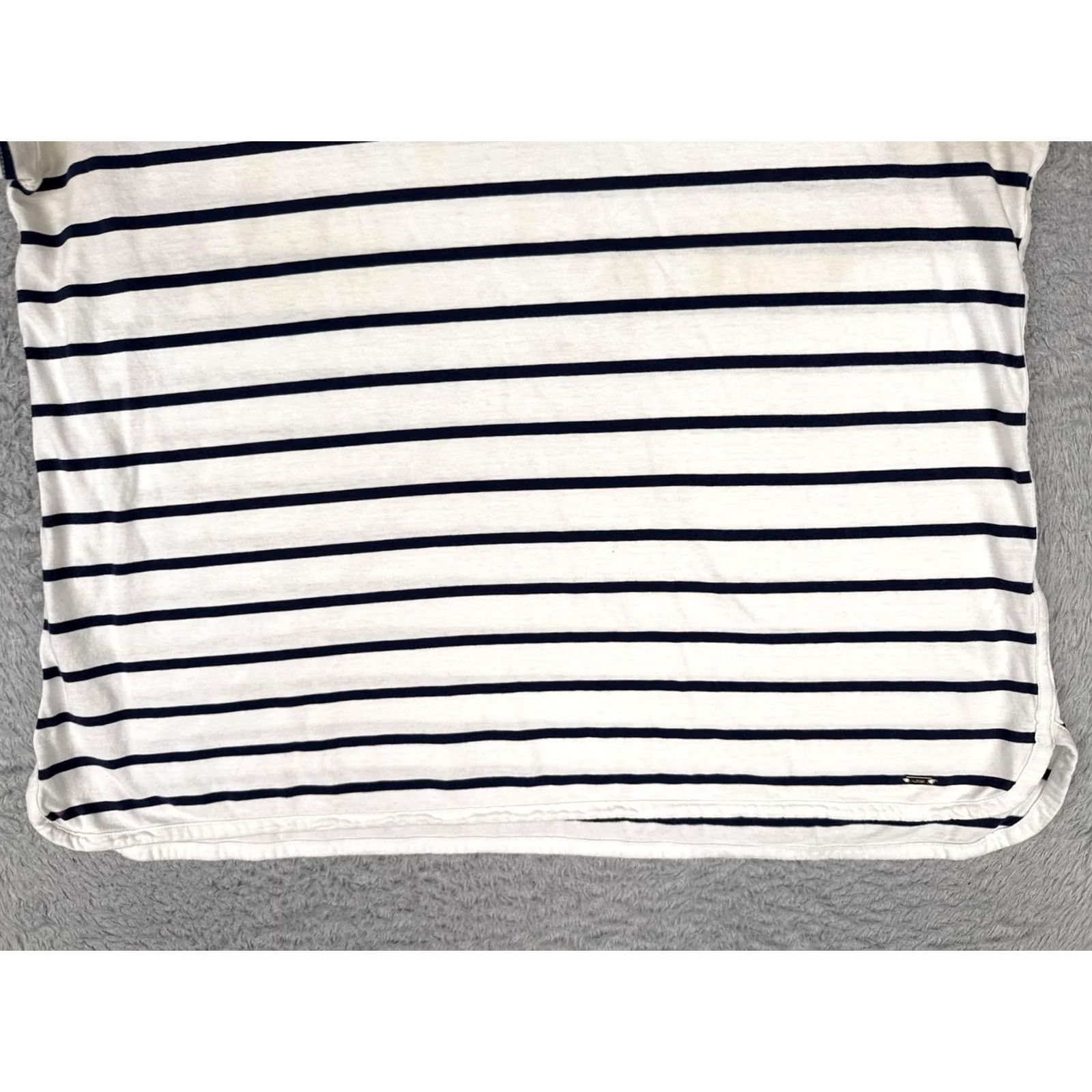 Tommy Hilfiger Tommy Hilfiger Shirt Womens 1X White Navy Striped V-Neck Short Sleeve Tee Casual Size XL / US 12-14 / IT 48-50 - 5 Thumbnail