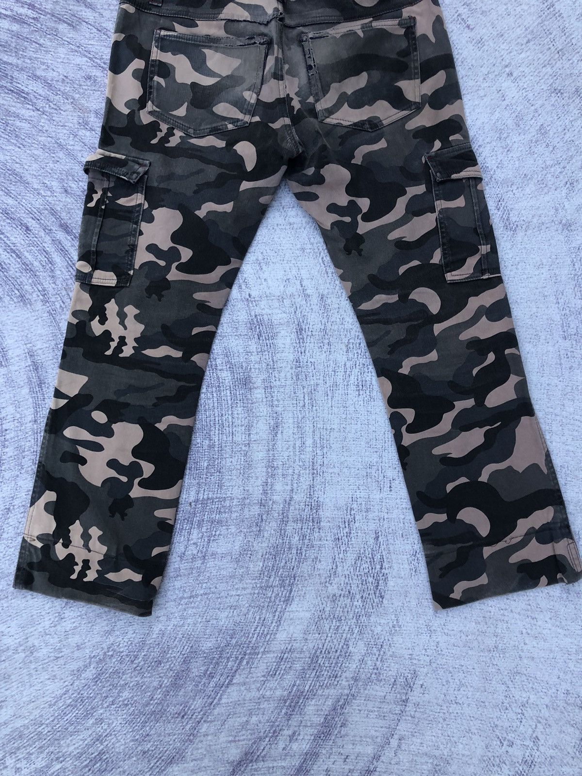 Designer × Japanese Brand Stretch Waist Multipocket Cargo Pants Military Pattern Size US 26 / EU 42 - 13 Thumbnail