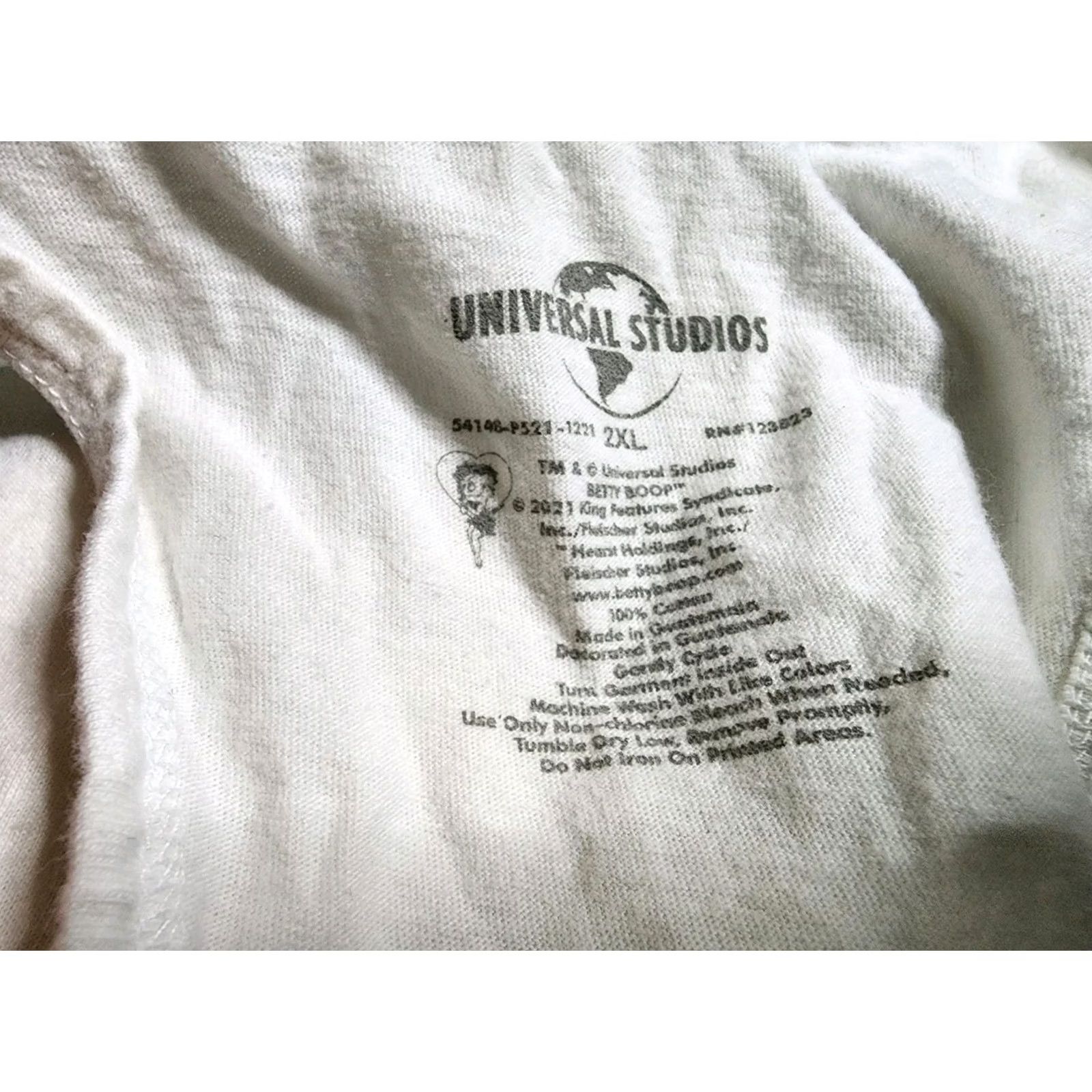 Vintage Womens Betty Boop Rhinestone Tank Top Shirt 2XL White Cotton Jersey Sleeveless Scoop Neck Casual Summer Betty Boop Womens 2XL Universal Studios --> Size XXL / US 16-18 / IT 52-54 - 4 Thumbnail
