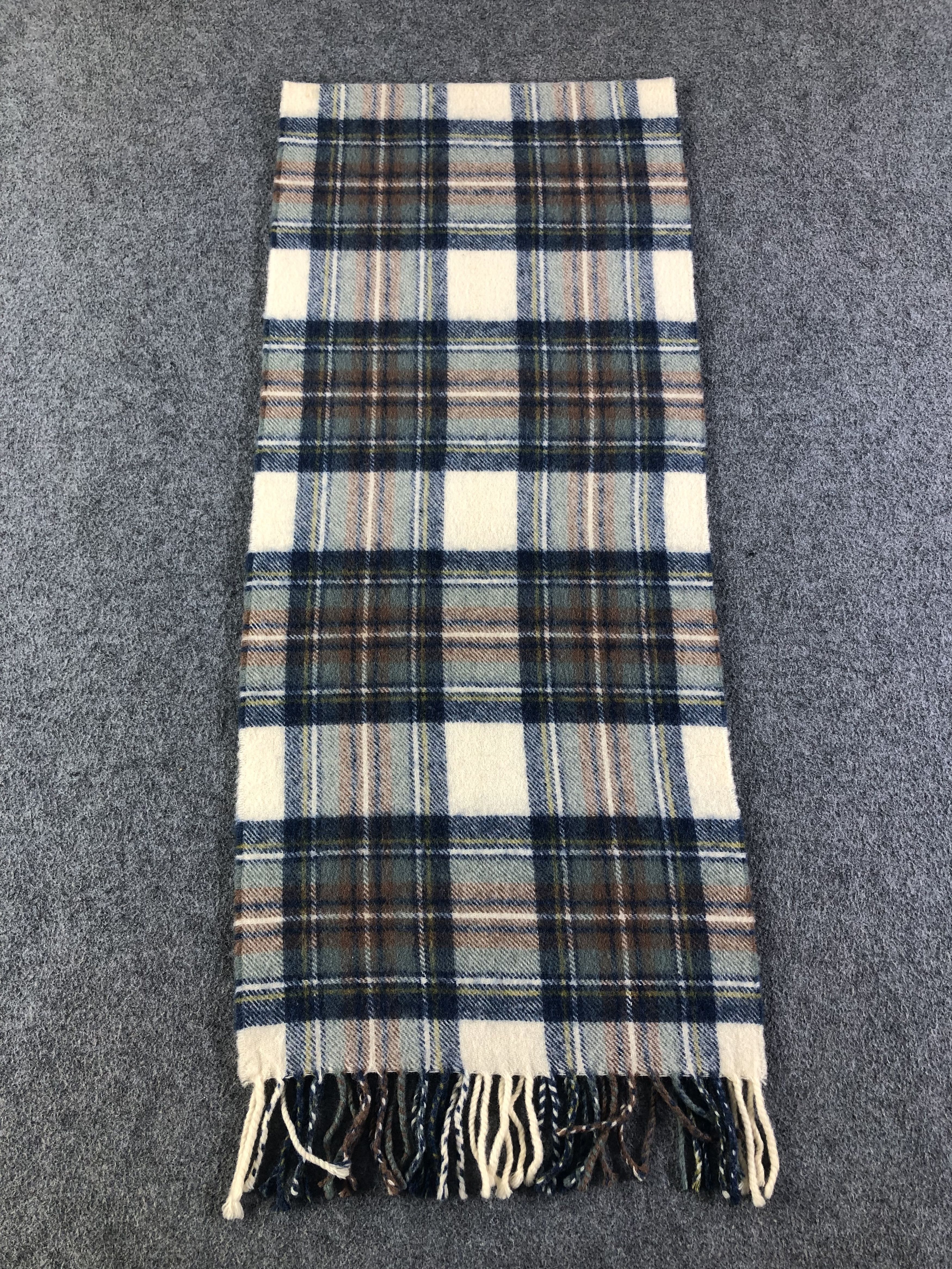 Begg x Co Begg Of Ayr Scarf / Muffler / Neckwear Size ONE SIZE - 3 Thumbnail