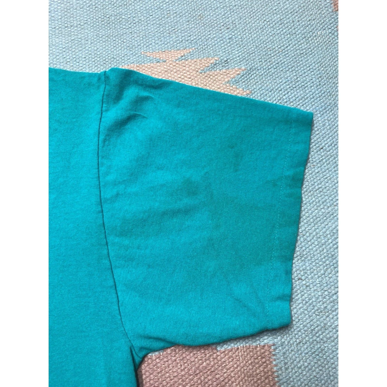 Vintage VINTAGE Beach T-Shirt 90s Waikiki Beach Hawaii Ocean Palm Tree Dolphin Large Mens Teal Size US L / EU 52-54 / 3 - 5 Thumbnail
