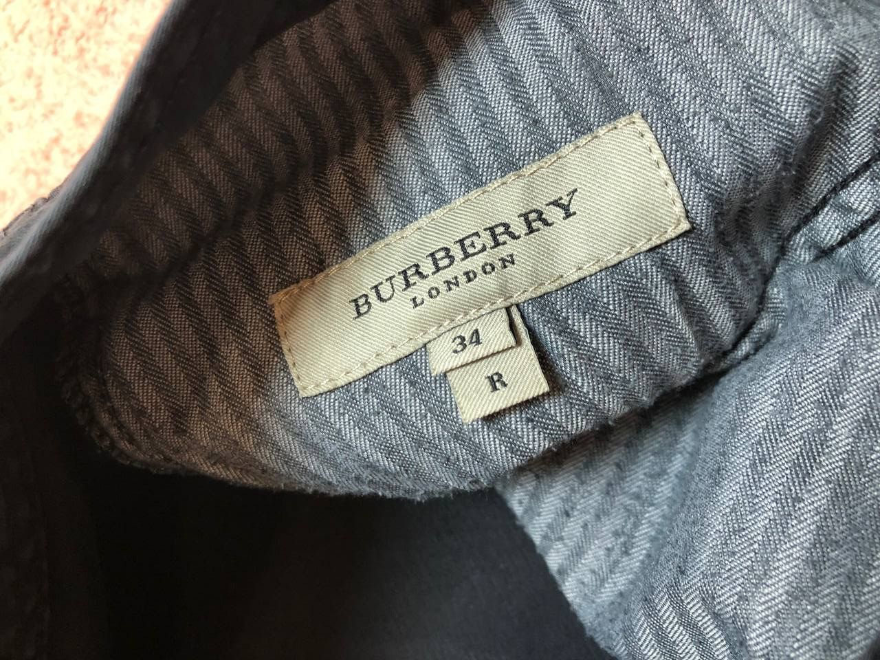 Burberry Vintage Burberry Slim Skinny Fit Denim Jeans Size 34 Size US 34 / EU 50 - 2 Thumbnail