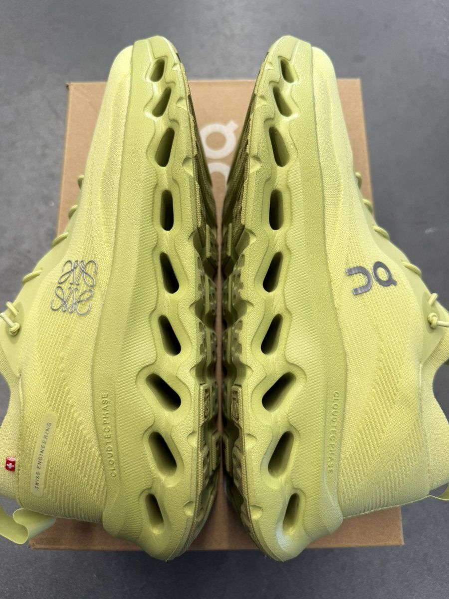 Loewe × On 2023 On Running Cloudtilt LOEWE Lime Green Size US 8 / EU 41 - 4 Thumbnail