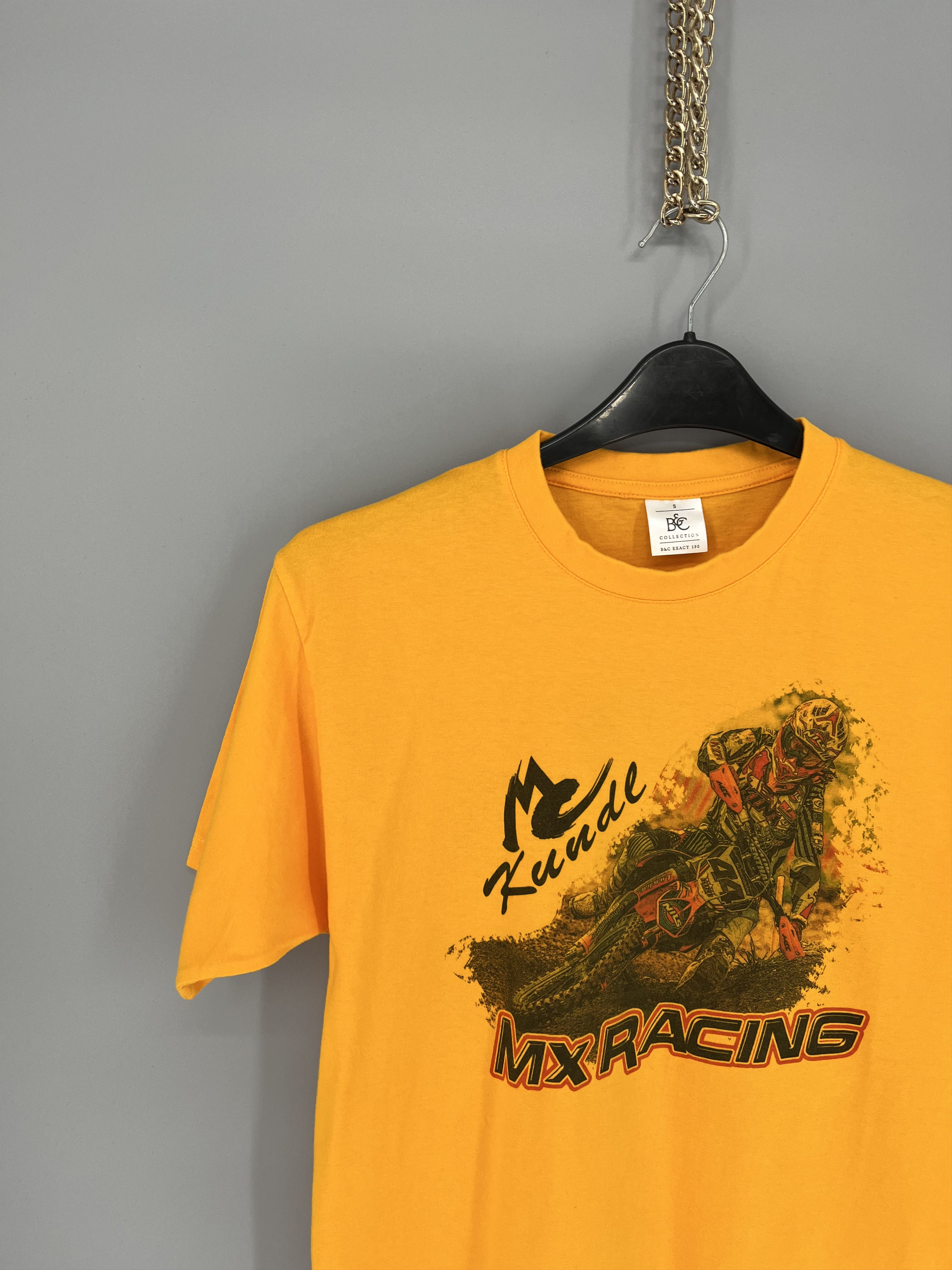 Vintage Vintage Y2K Racing Moto All Print Tee Art Band Streetwear Size US S / EU 44-46 / 1 - 4 Thumbnail