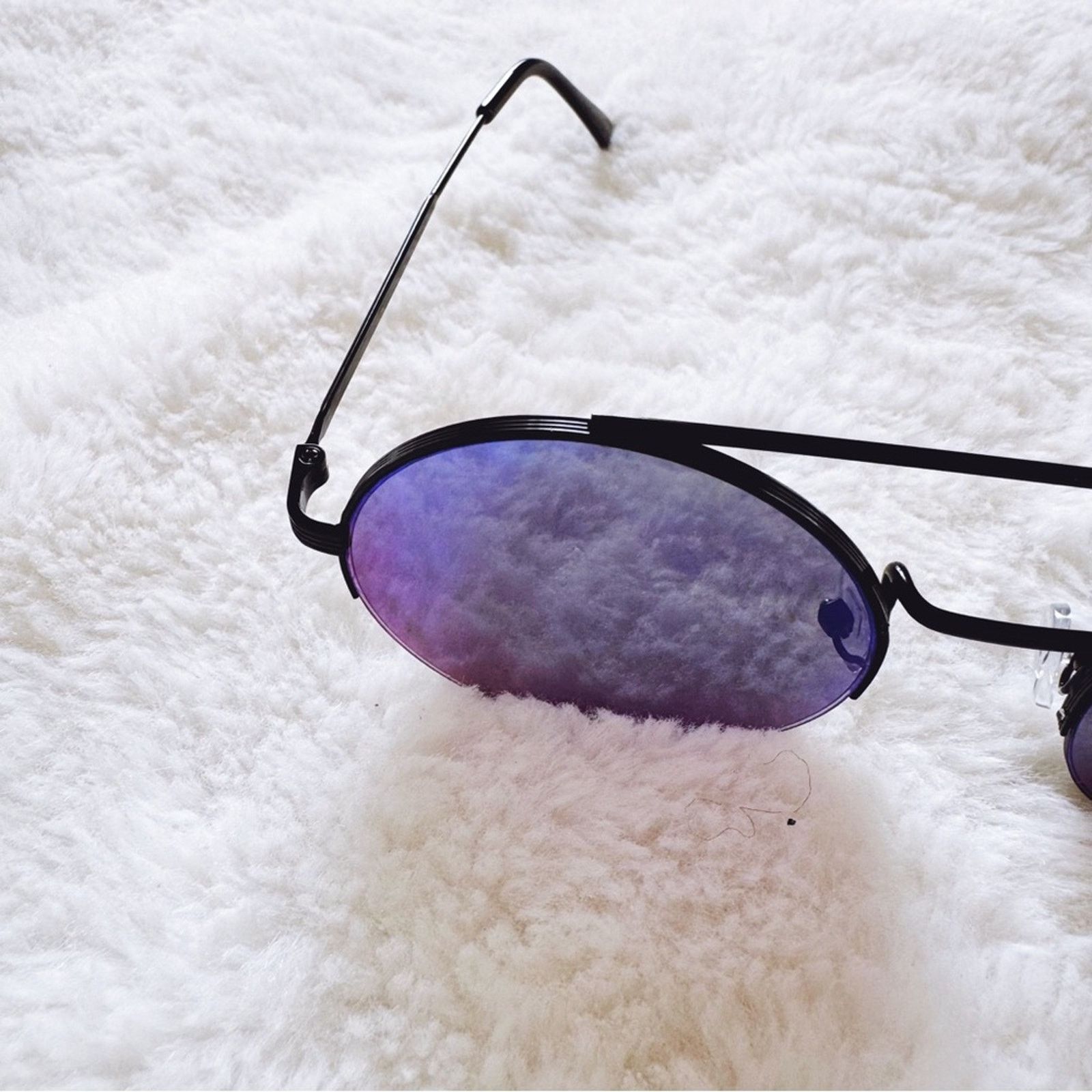 Other Carly Mirrored Blue & Green Chic Round Sunglasses Size ONE SIZE - 4 Thumbnail