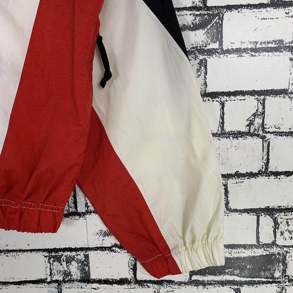 Nike Vintage Nike Windbreaker Jacket Size US S / EU 44-46 / 1 - 11 Thumbnail
